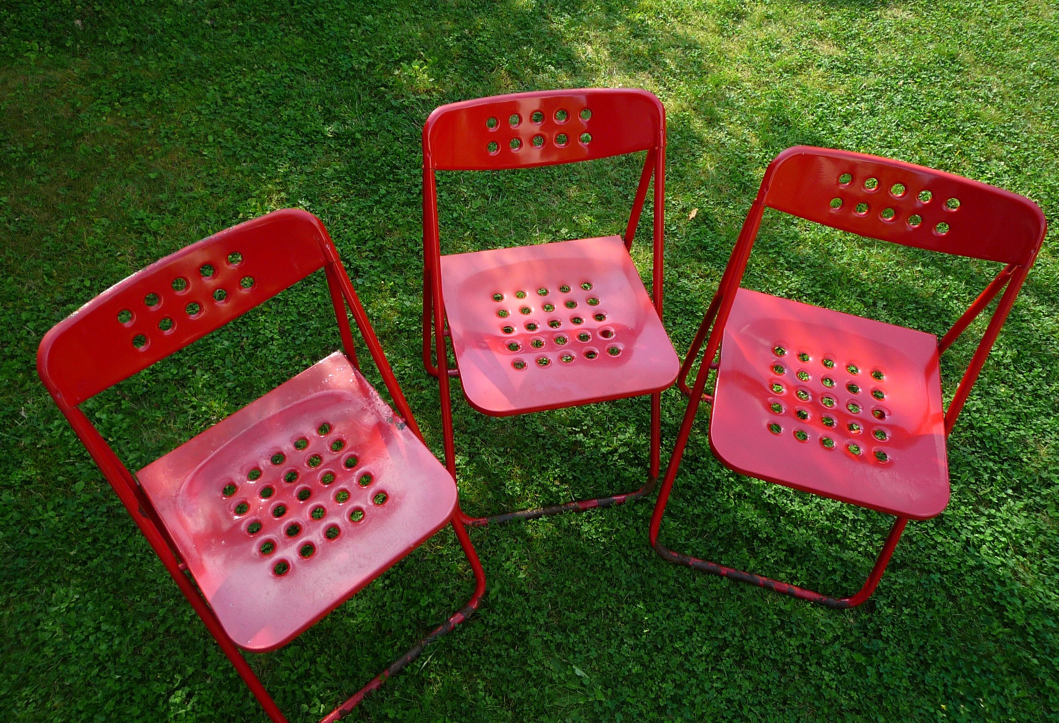 3 vintage vintage folding red metal chairs fine 70s