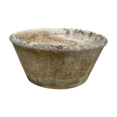 Reconstituted stone planter