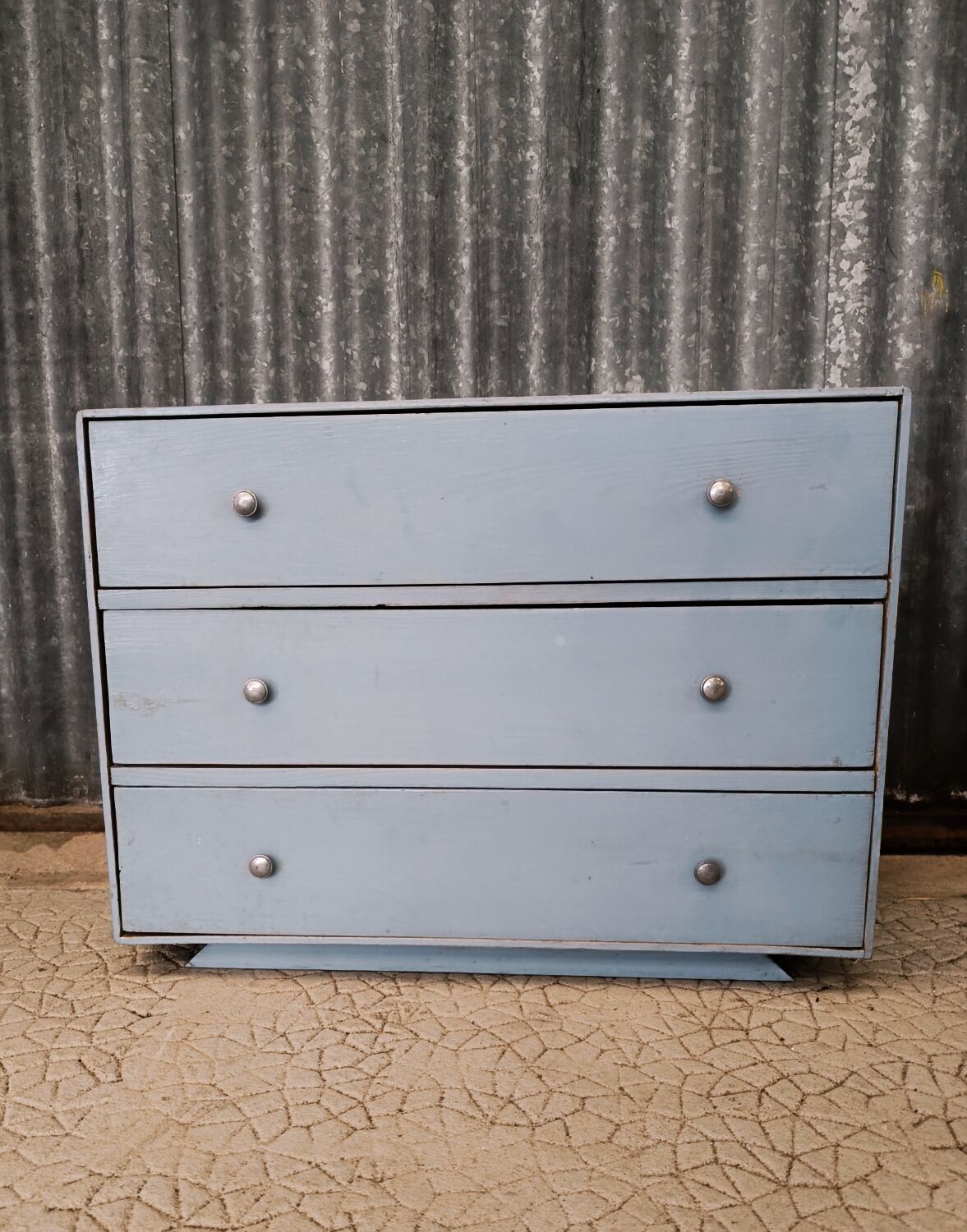 Small vintage blue chest of drawers