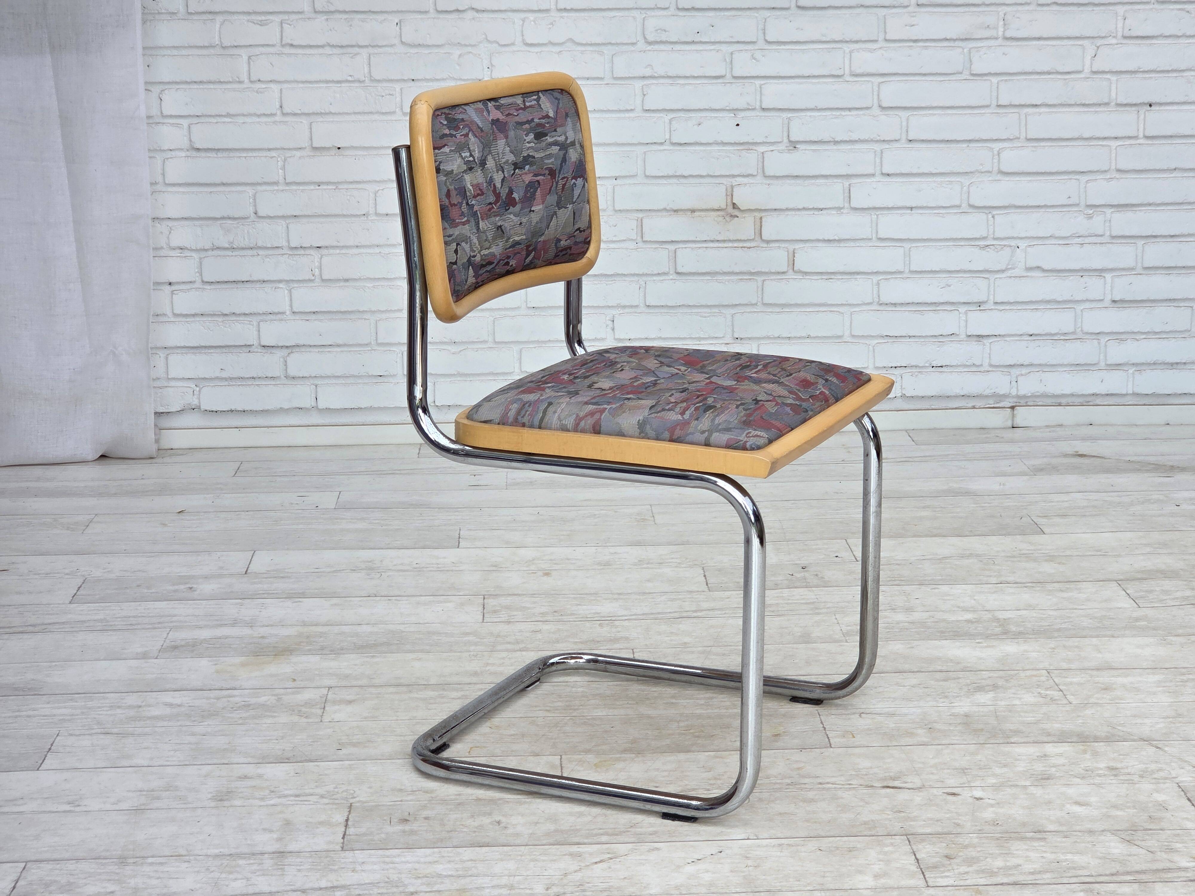 1970s, set of 4 pcs Italian dining chairs in Bauhaus style.
