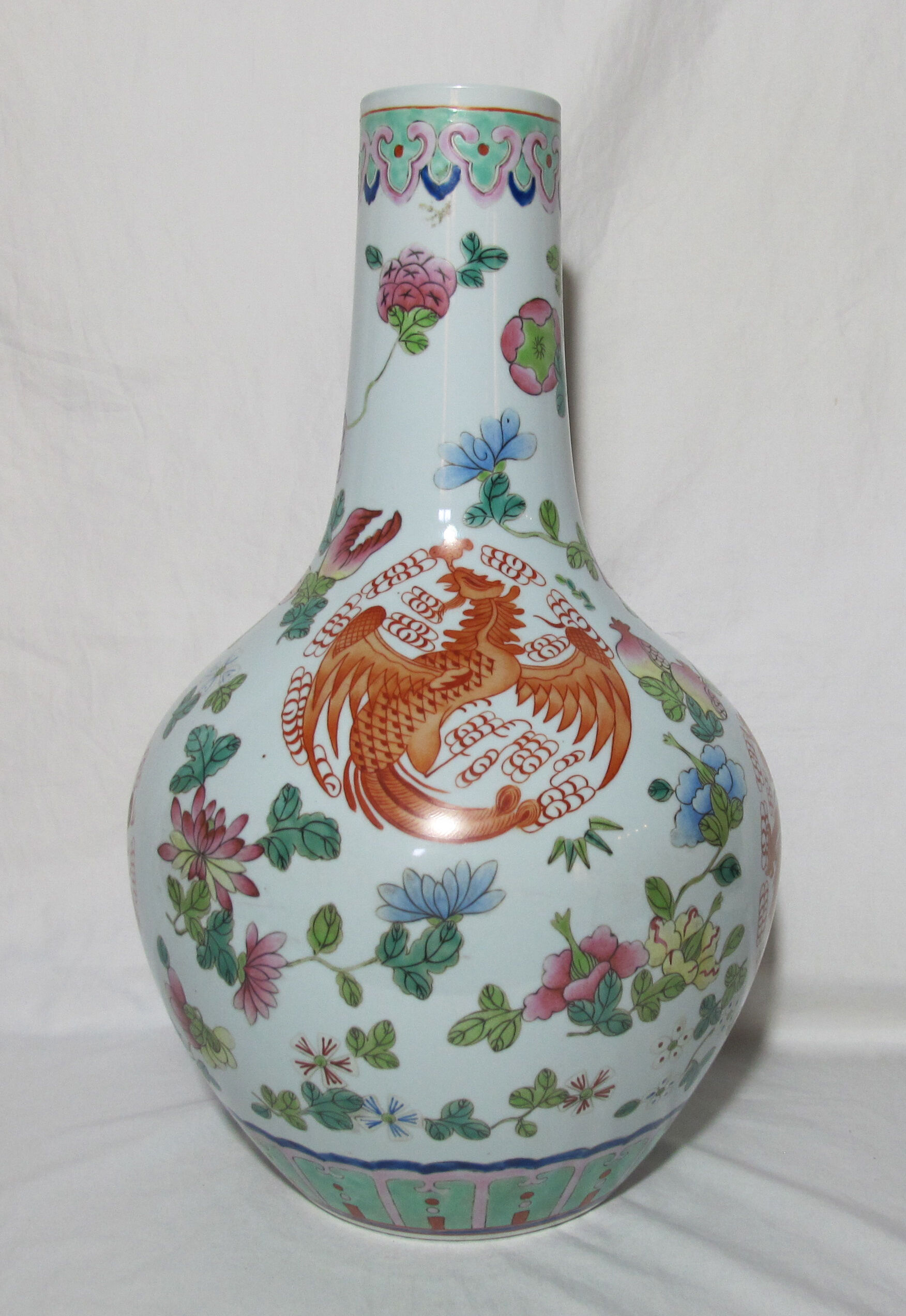 Large porcelain vase Chinese pink family China