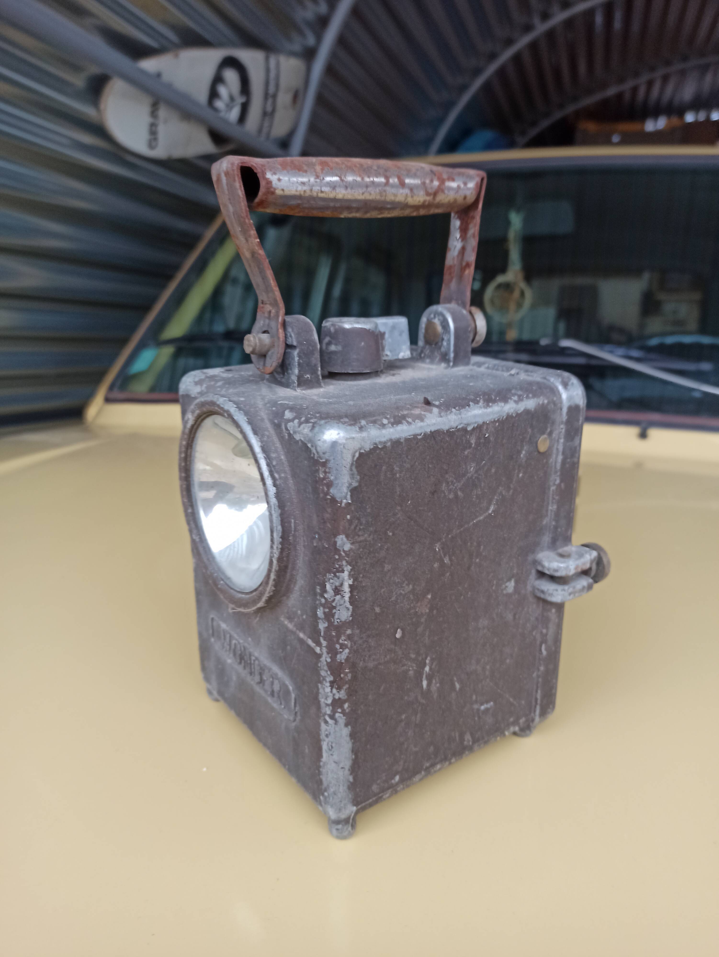 Ancient wonder lamp