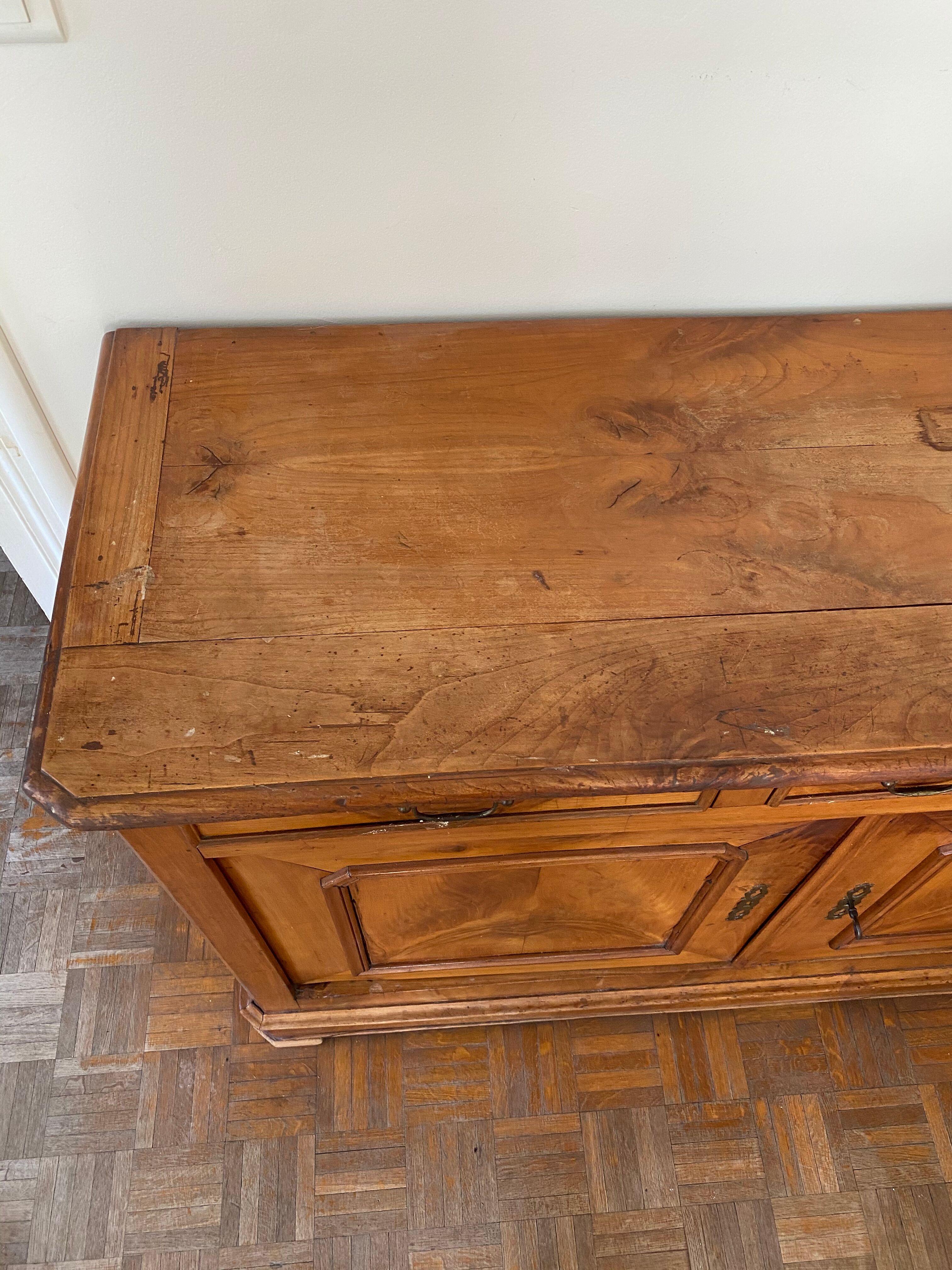 Bahut buffet old cherry