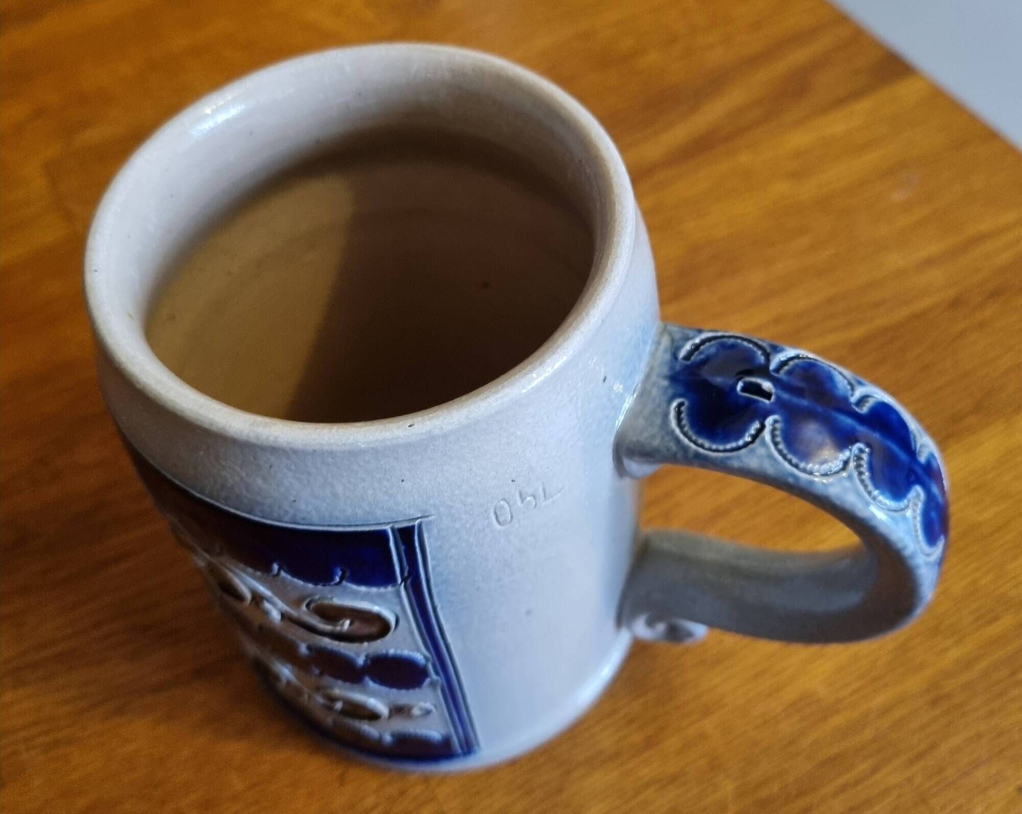 Salt-glazed stoneware mug from Alsace by Reinh Merkelbach, Hohr Grenzhausen.