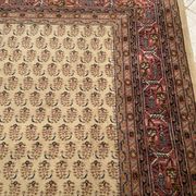 Tapis d'Orient en laine entièrement réalisé à la main