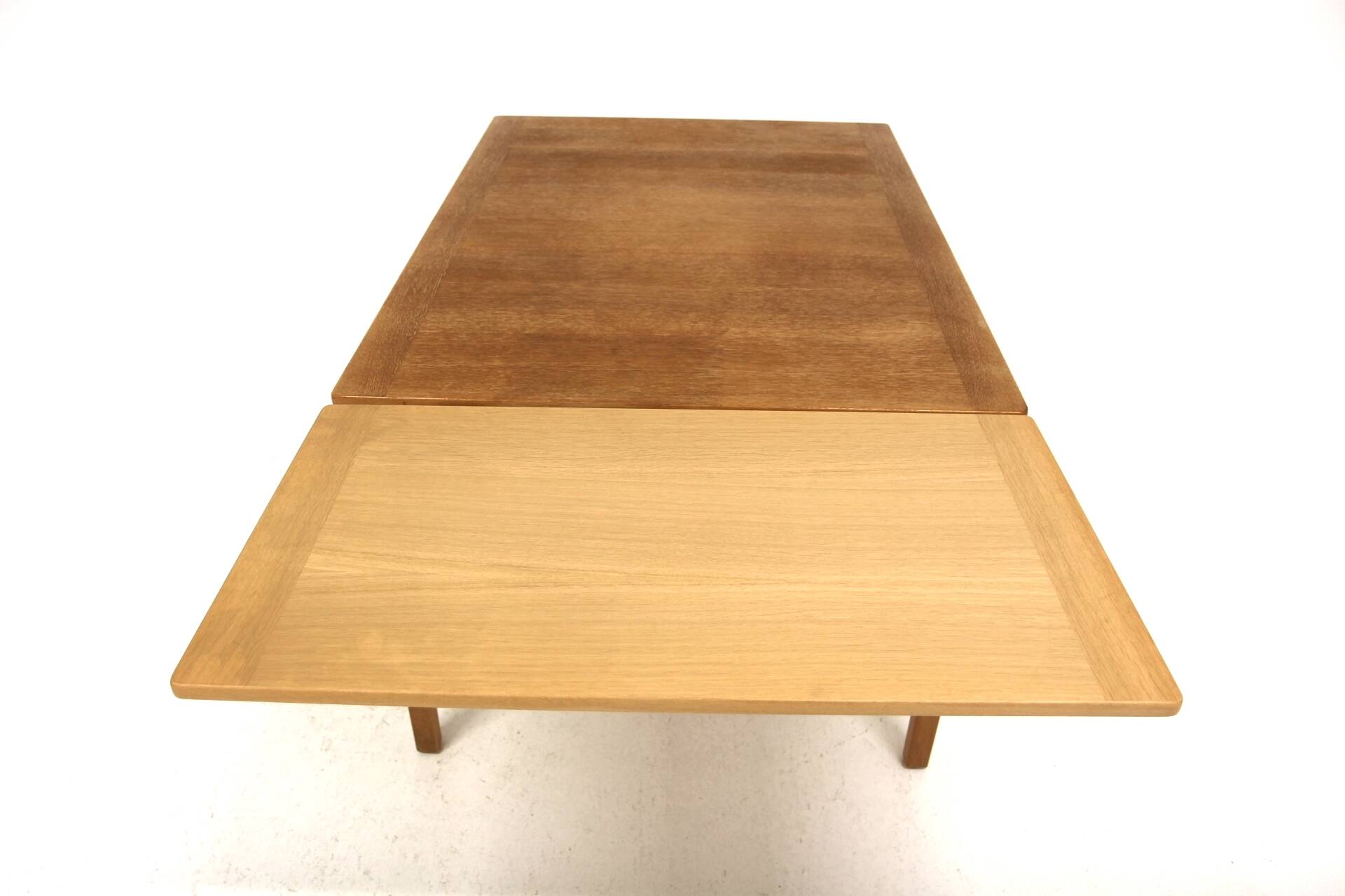 Oak “portfolio” dining room table, Sweden, 1960s