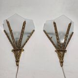 Par de apliques de bronce. España, 1980s.