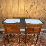 Paire de chevets de style Louis XVI marbre blanc
