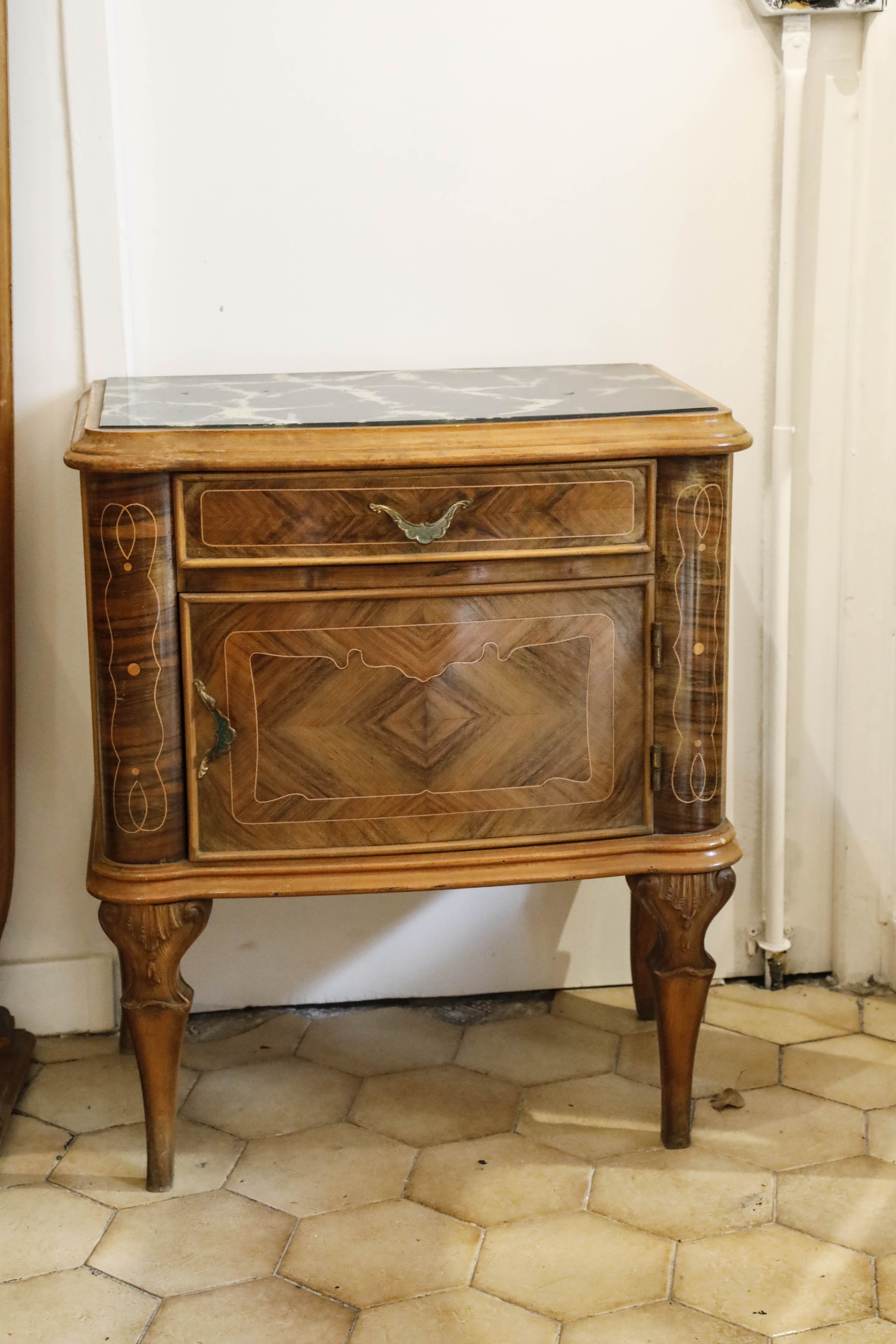 Italy hairdressing set and bedside 1940