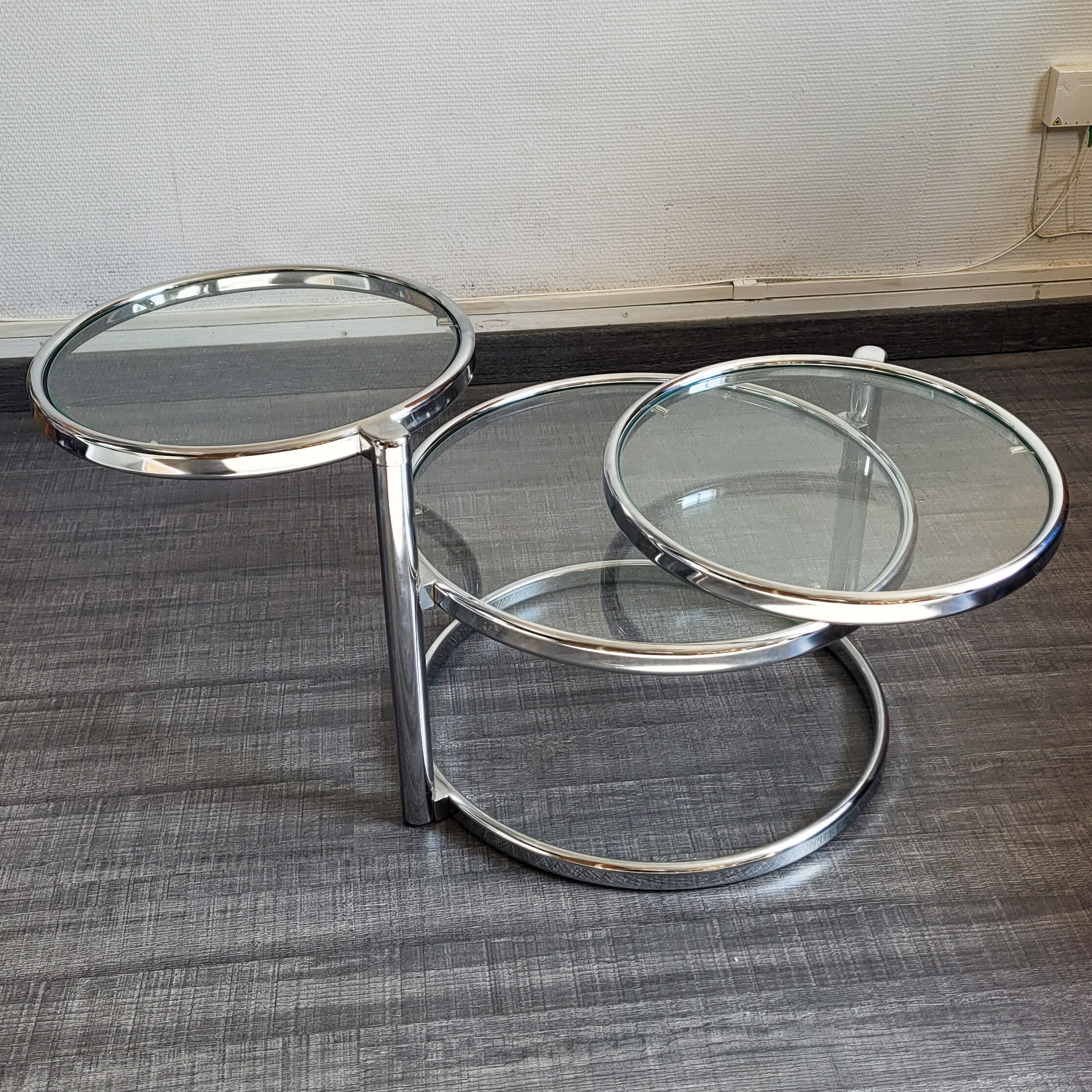 Table basse vintage Leitmotiv Swivel en métal chromé