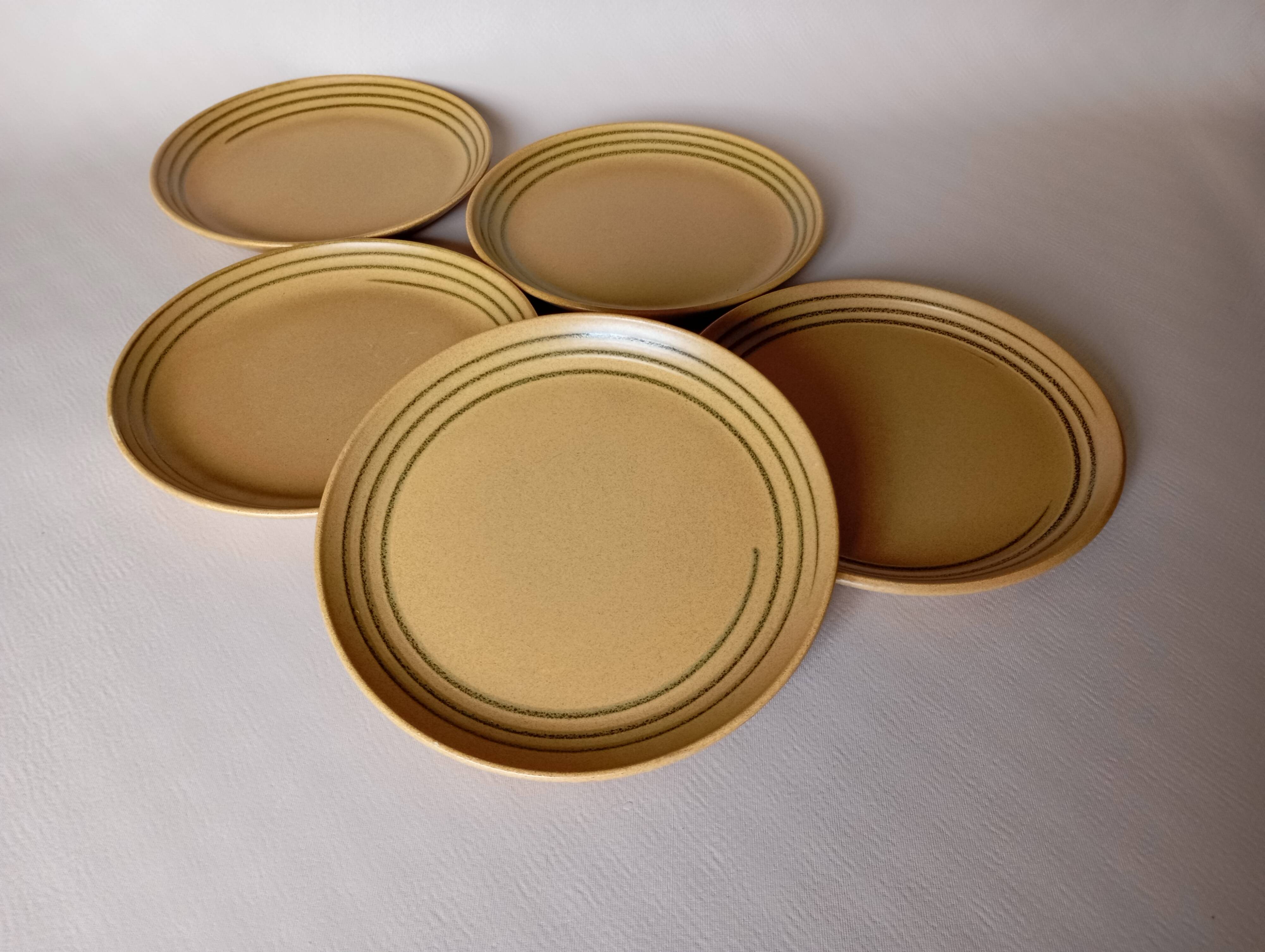 Sarreguemines "Chaumière" dinner plates