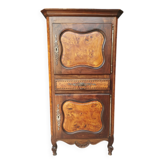 Louis XV Standing Man in Walnut and Ash Burl