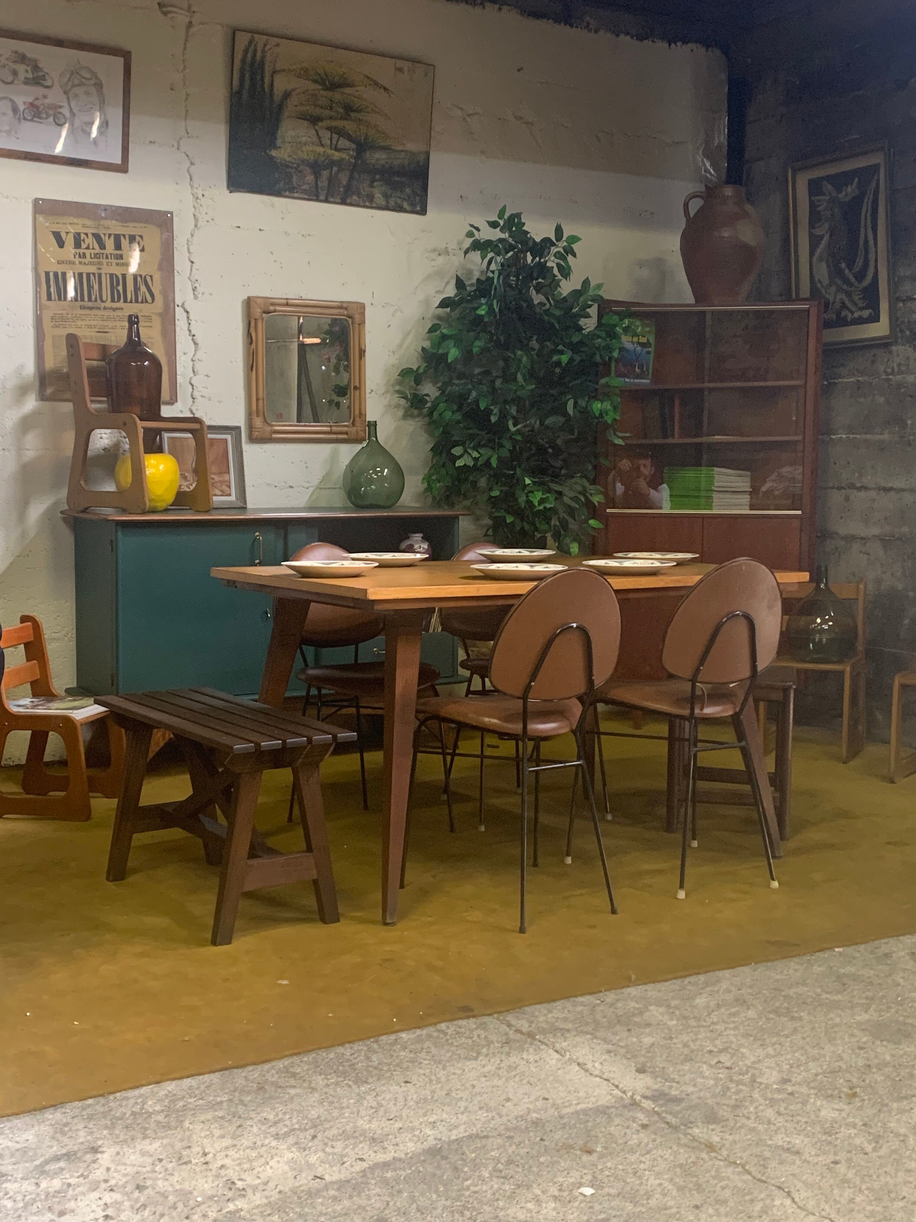 Table pieds pieds compas année 50.
