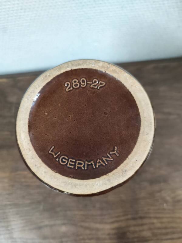 Large ceramic vase West Germany 289-27