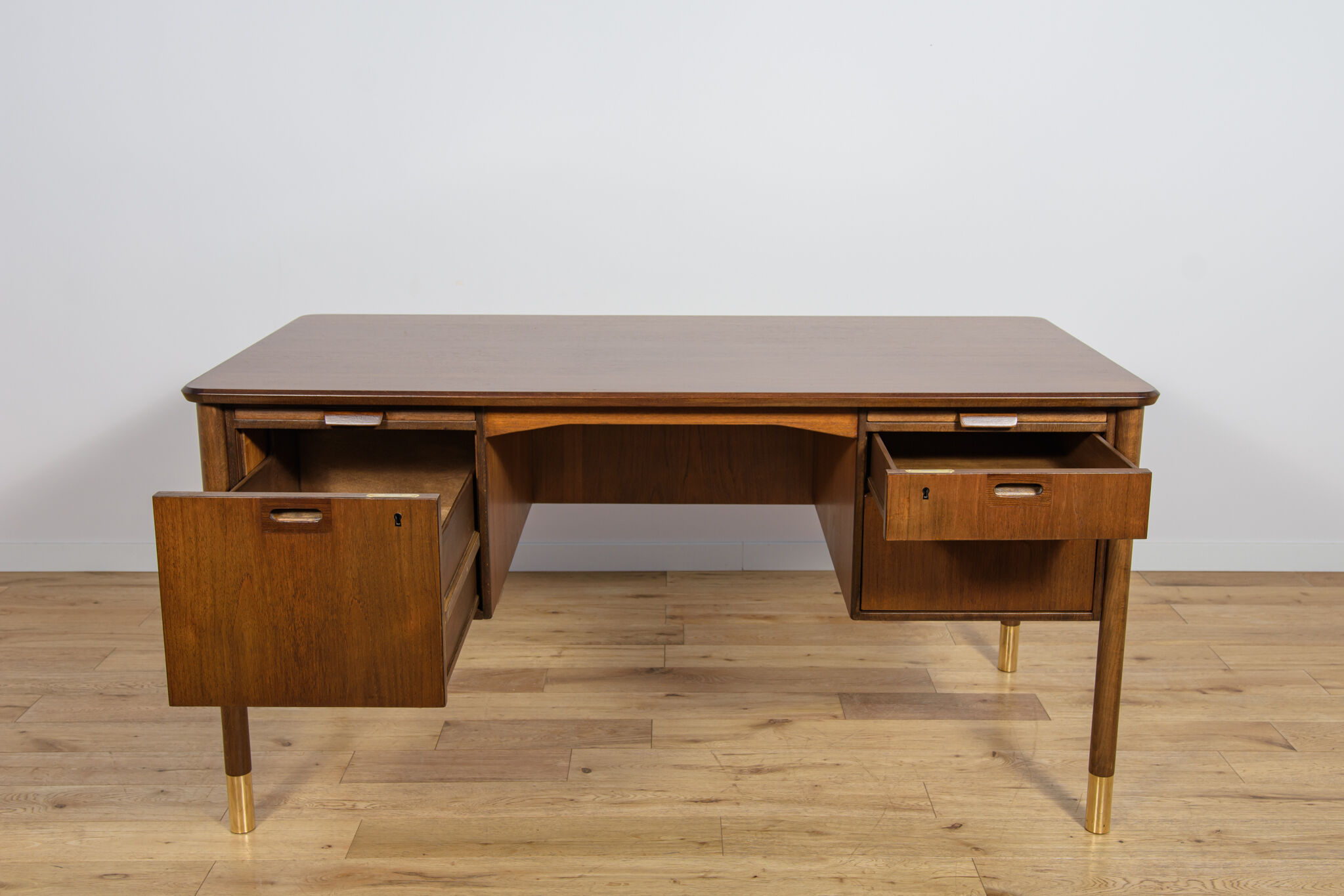 Mid-century teak desk by Sten Blomberg for Seffle Möbelfabrik, Sweden, 1960s