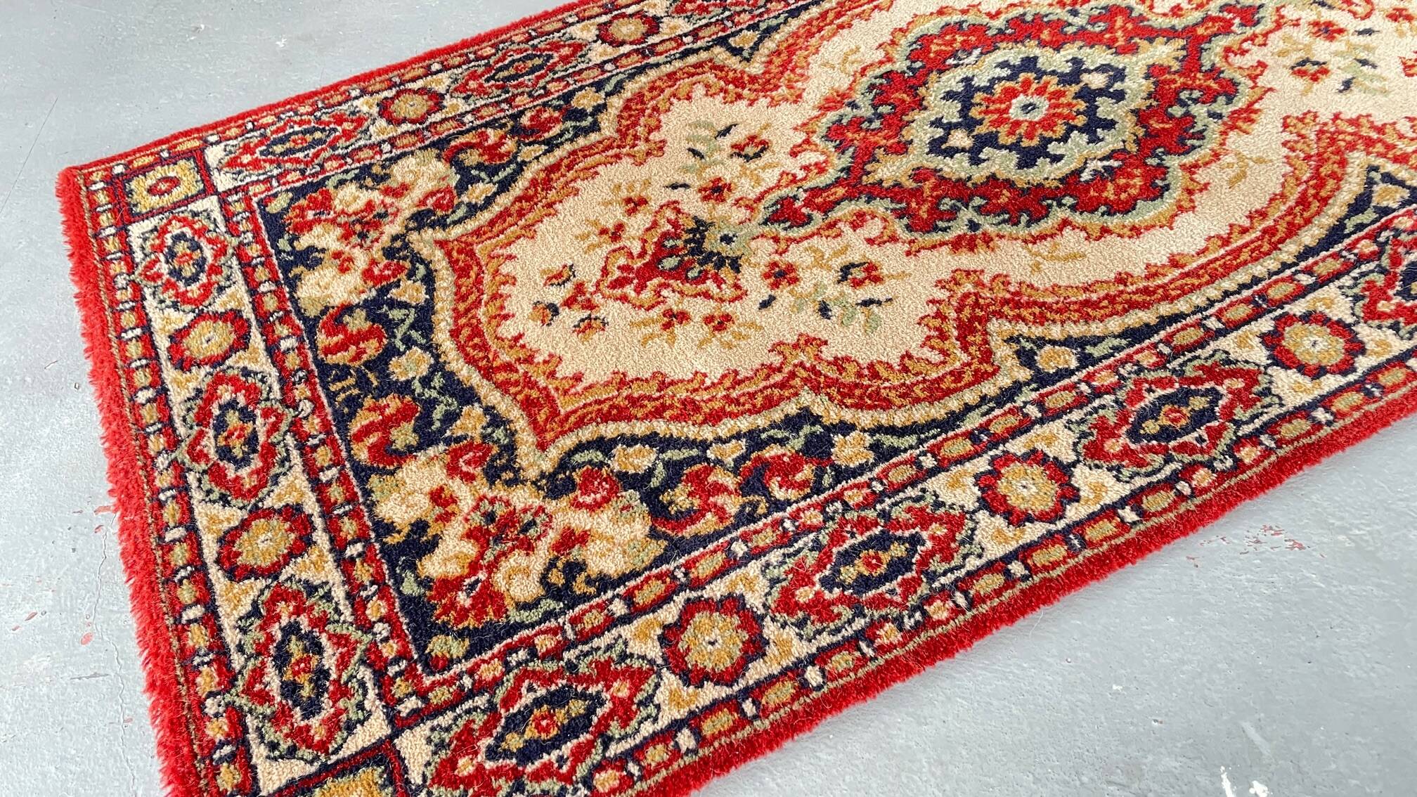 Carpet rug seal pure wool vintage
