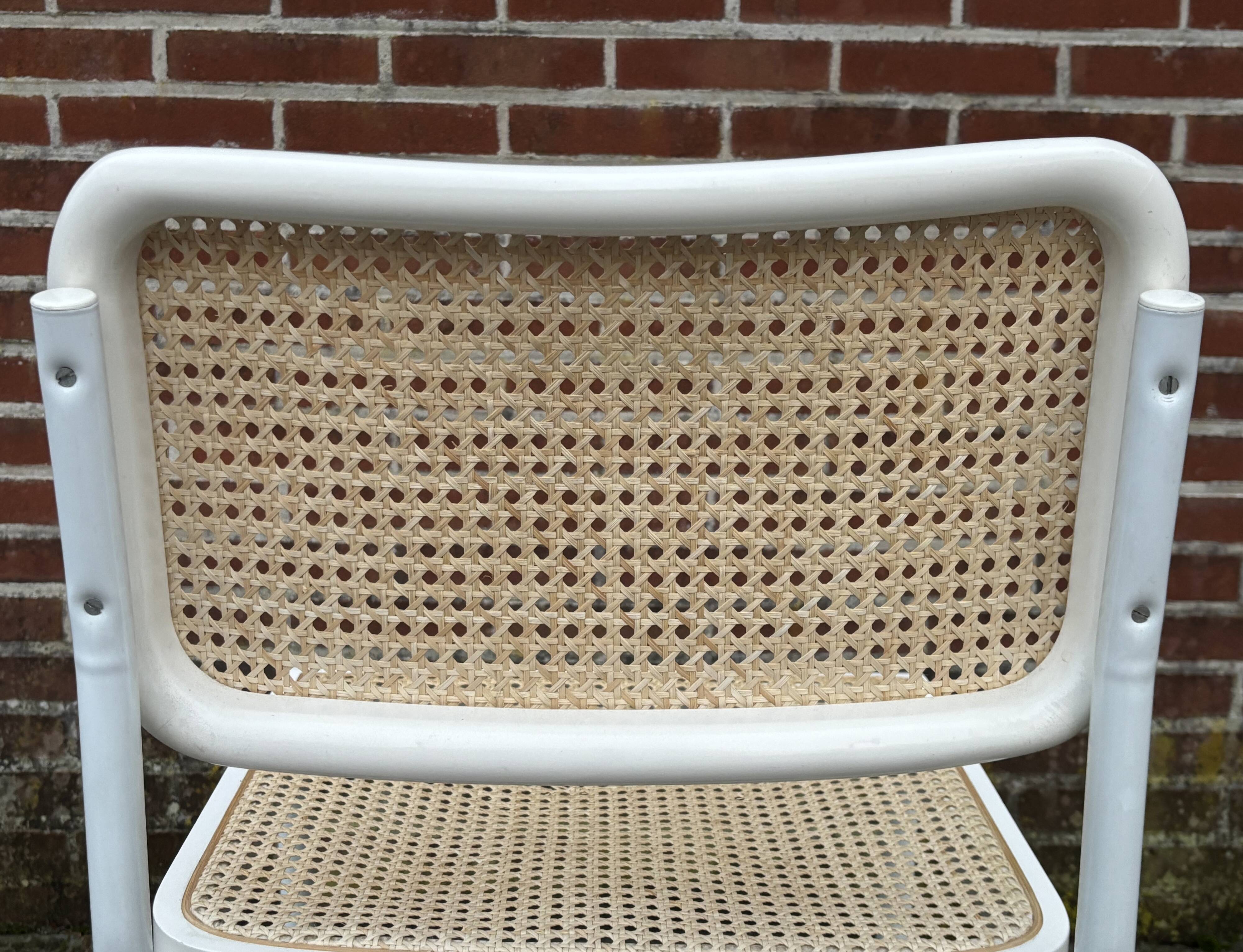 Cesca design chair b32 model in white