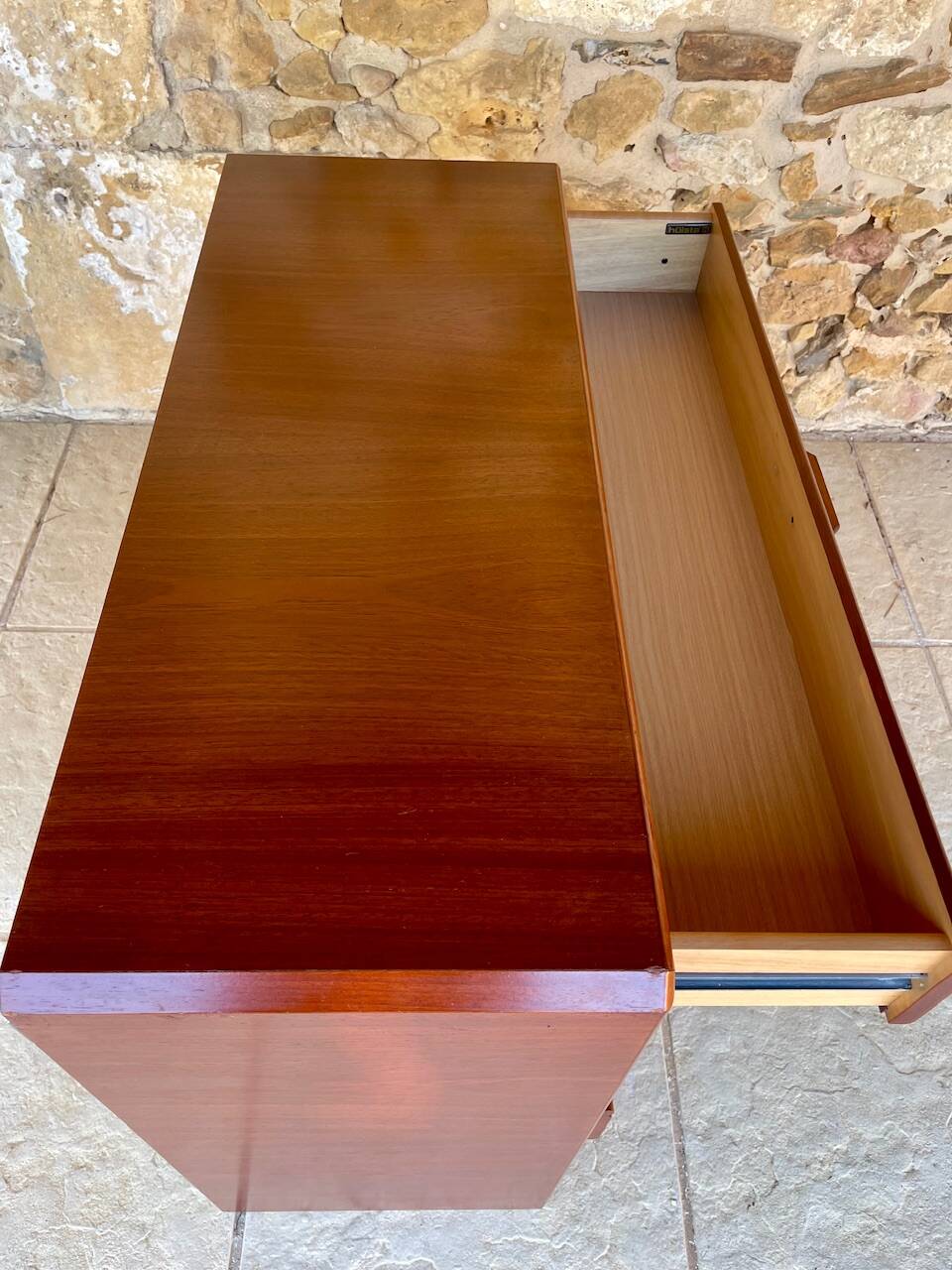 Vintage chest of drawers with 5 drawers in rosewood by Hulsta, circa 1970s.