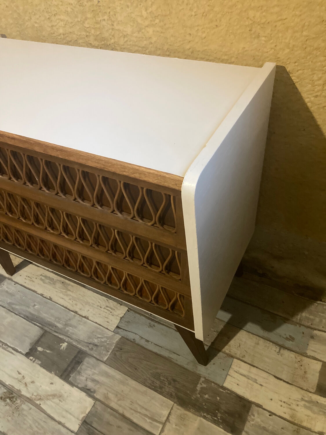 60s chest of drawers