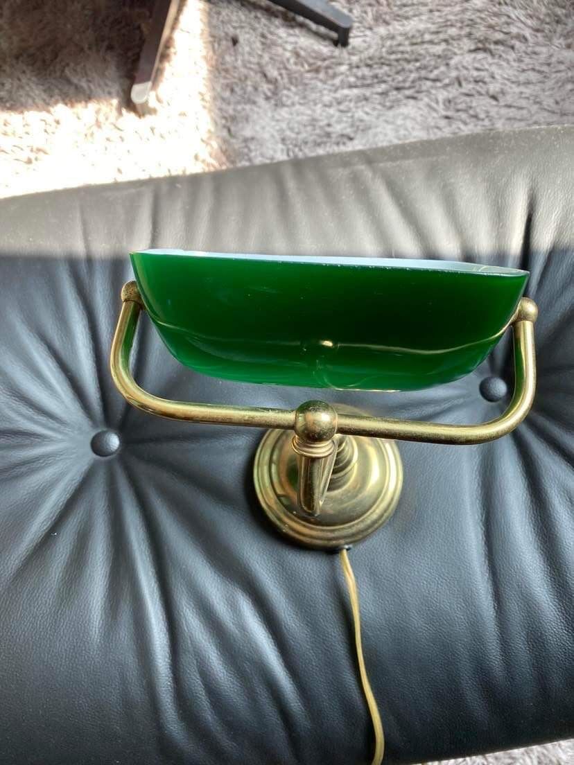 Banker's or notary's lamp