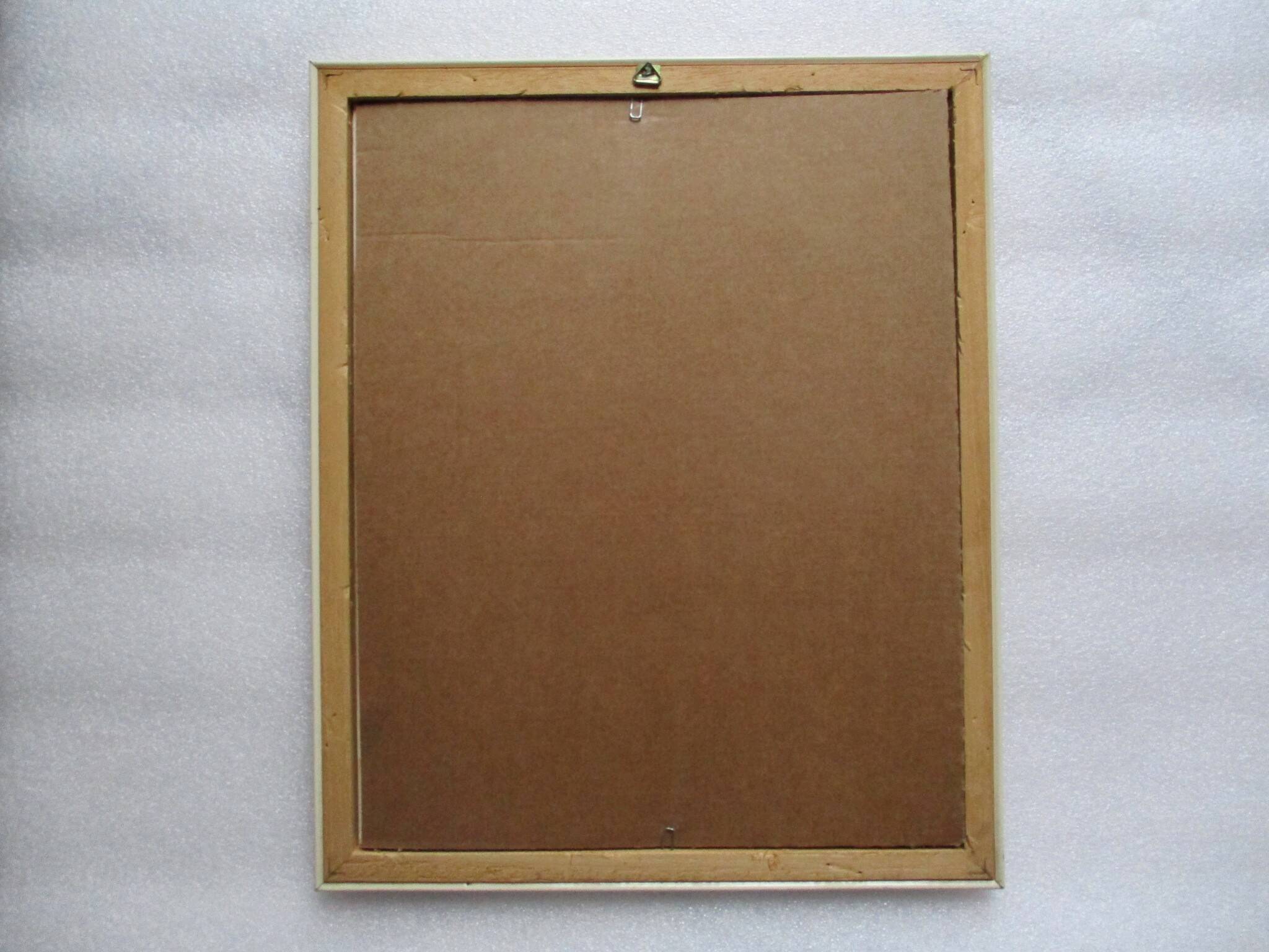 Off-white wooden frame for 242 x 300 mm subject