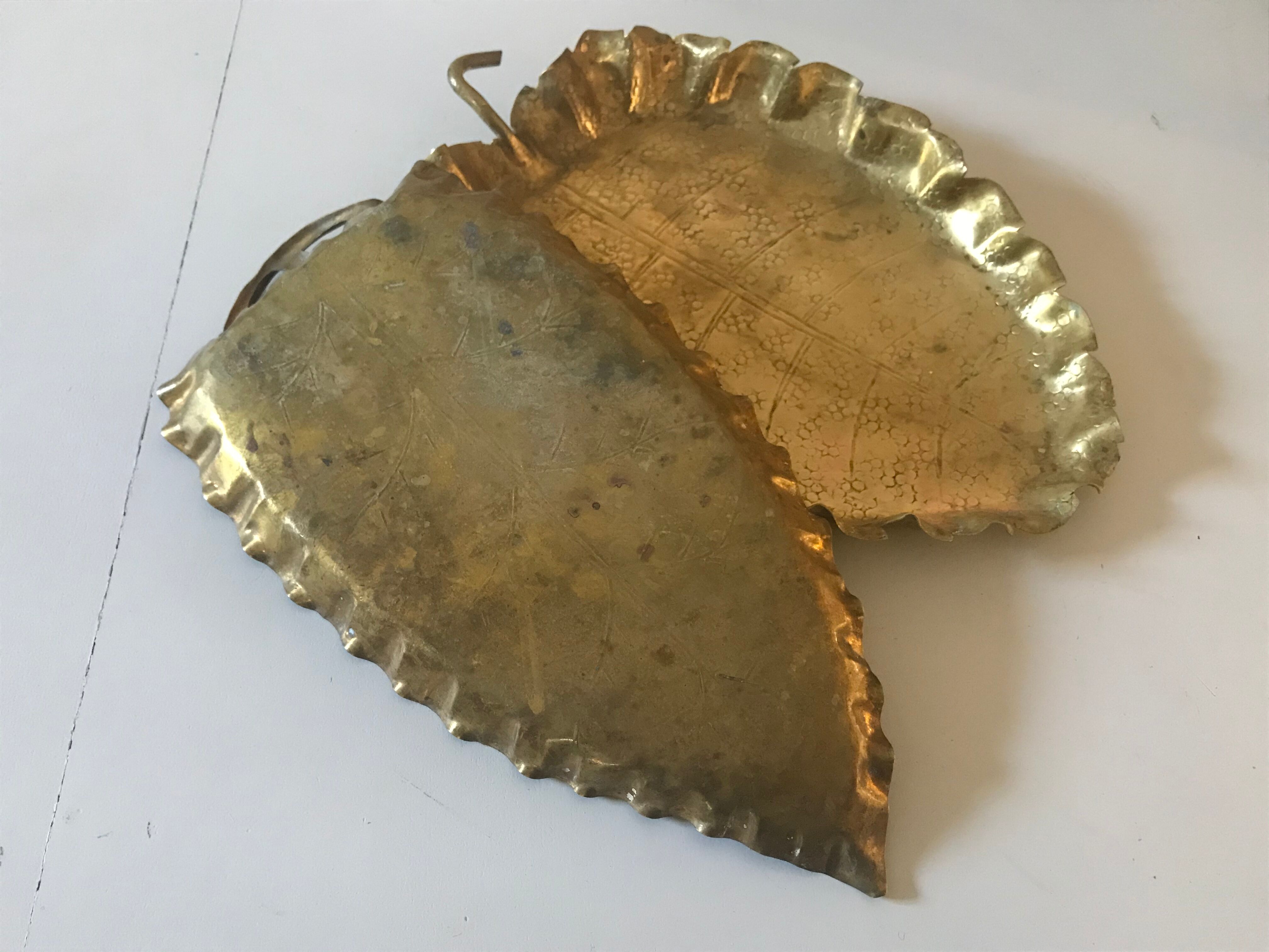 Set of 2 vintage empty pockets