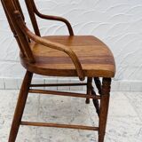 Vintage high chair from the 1960s in solid wood, chic country style.