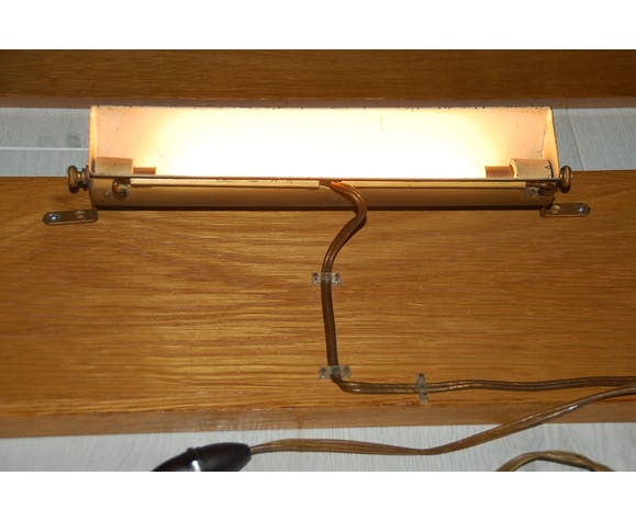 The 1960s string shelf