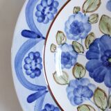 Decorative plate painted flowers
