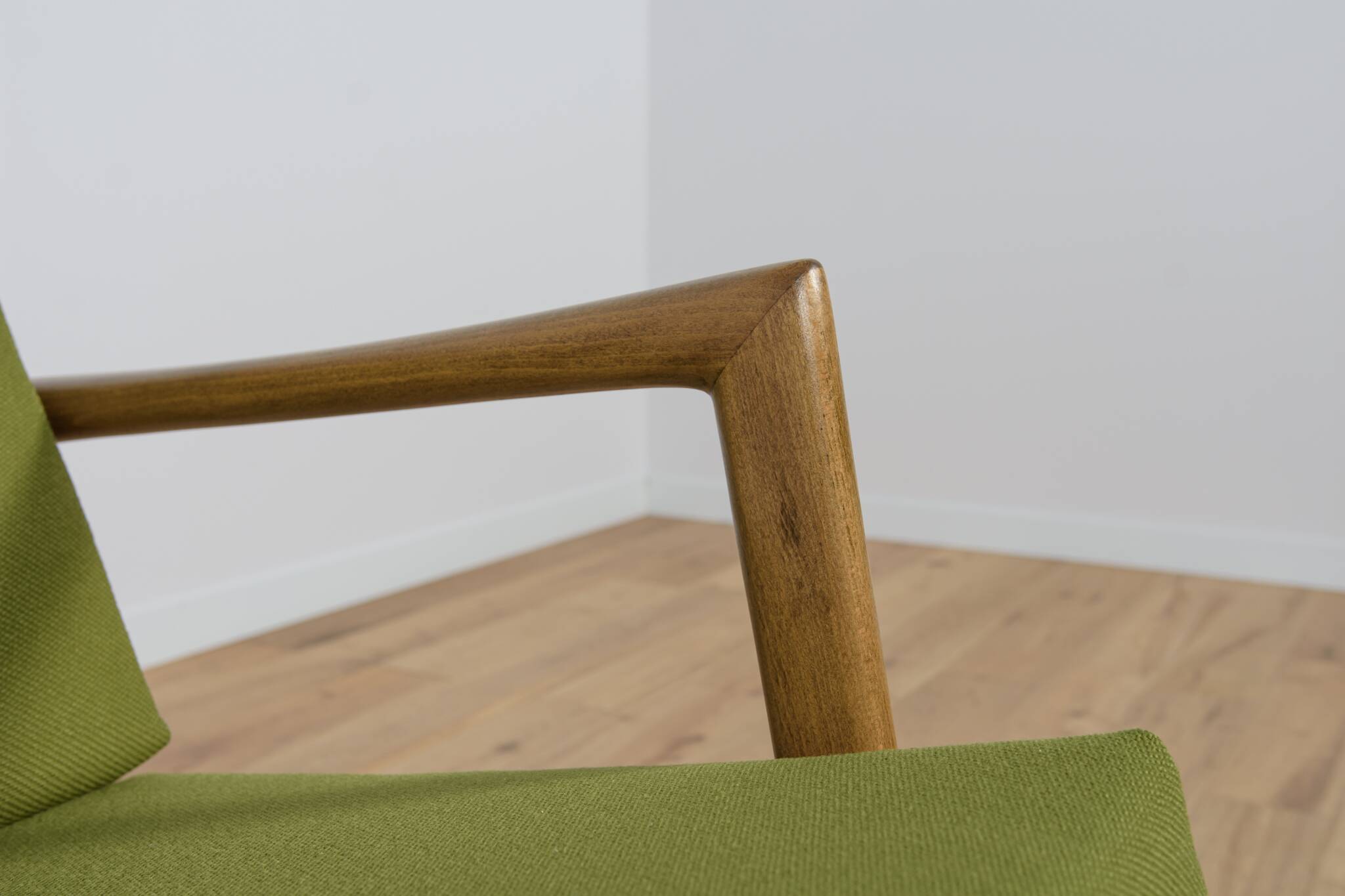 Model 300-139 Armchairs from Swarzędz Factory, 1960s, Set of 2