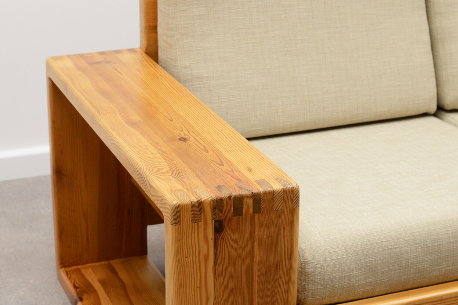 Pine 3 seater sofa by Ate van Apeldoorn for Houtwerk Hattem.