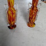 Paire de vases de la verrerie de Clichy orange jaune marbré en forme d'amphore