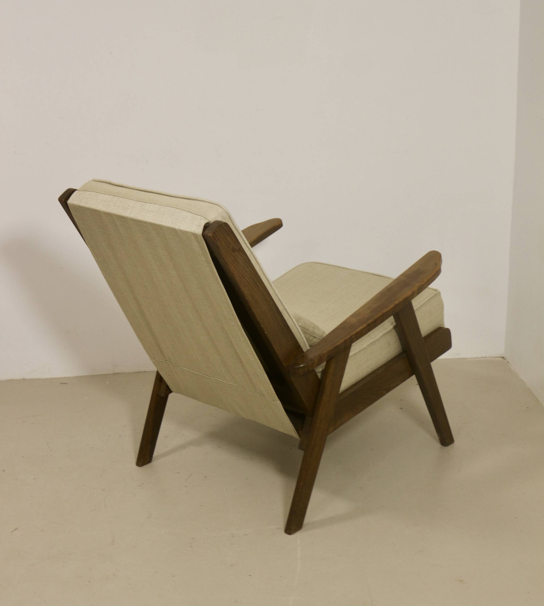 Fauteuil période reconstruction 1950