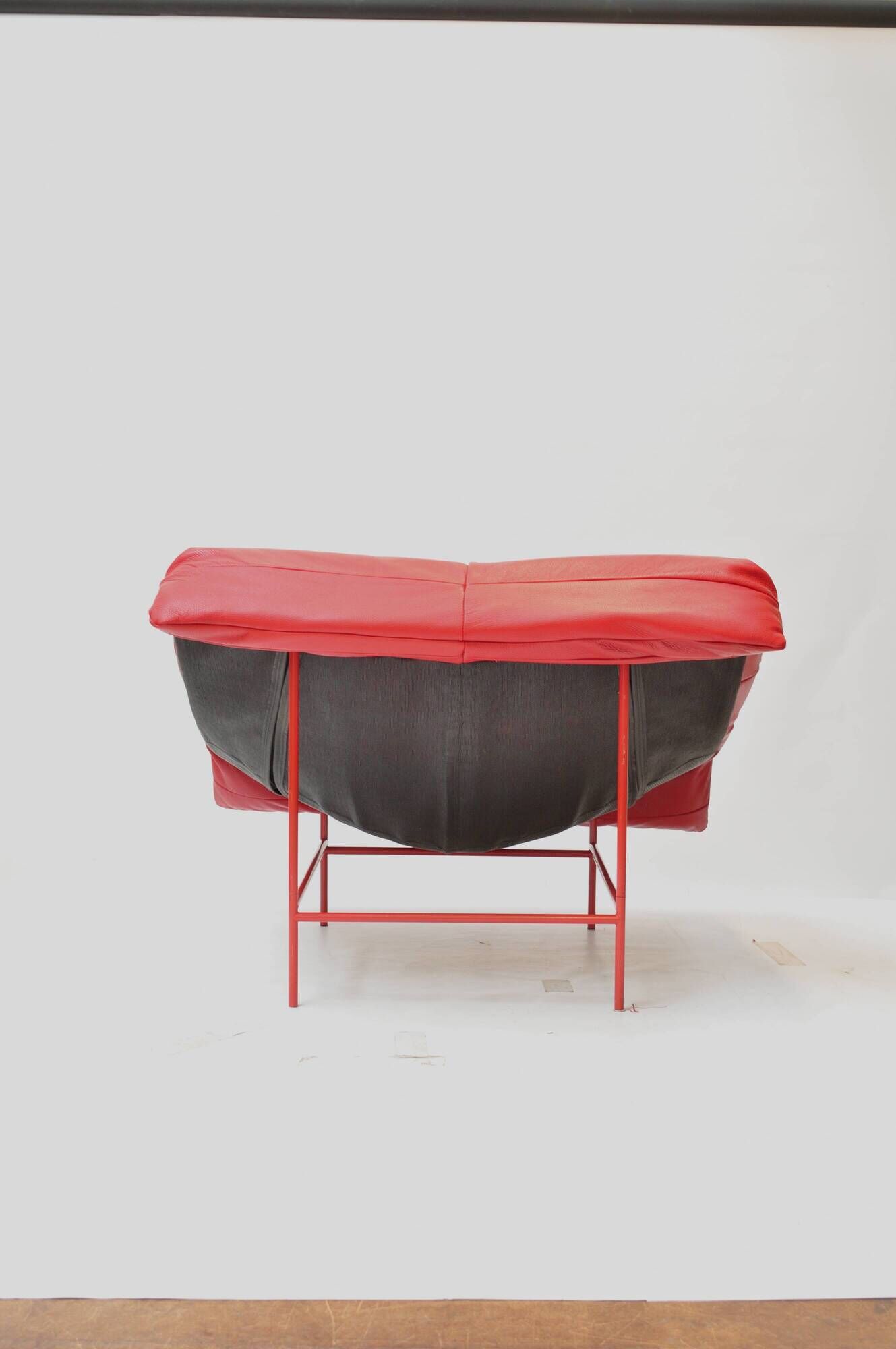 Vintage Montis Butterfly lounge chair by Gerard van den Berg in red leather