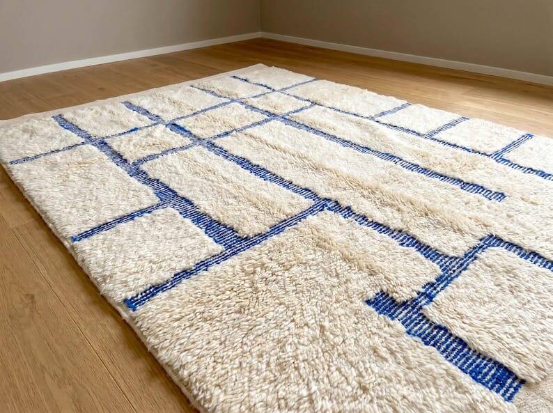 Large Berber rug 3/4 m