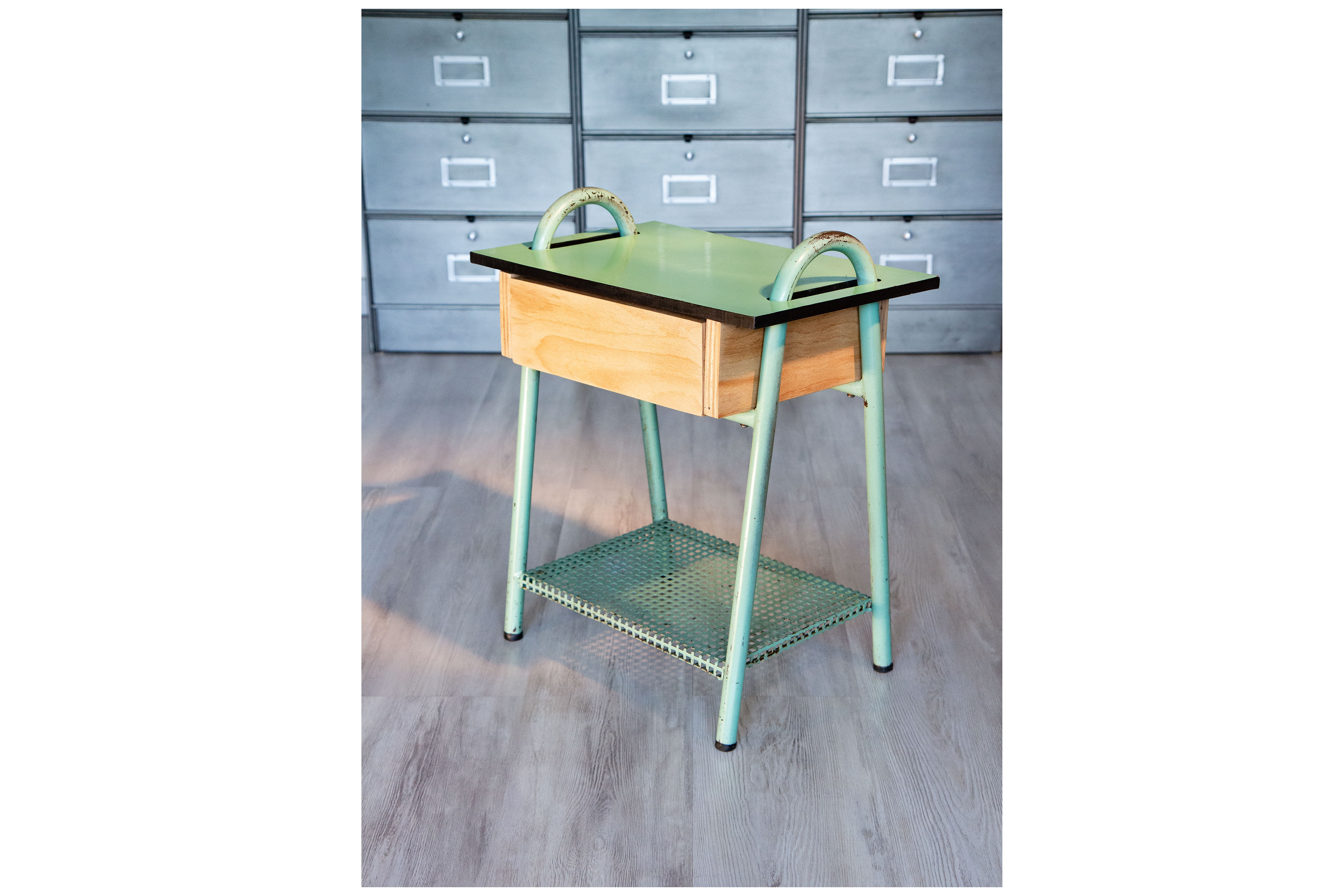 Boarding school bedside table year 50, water green