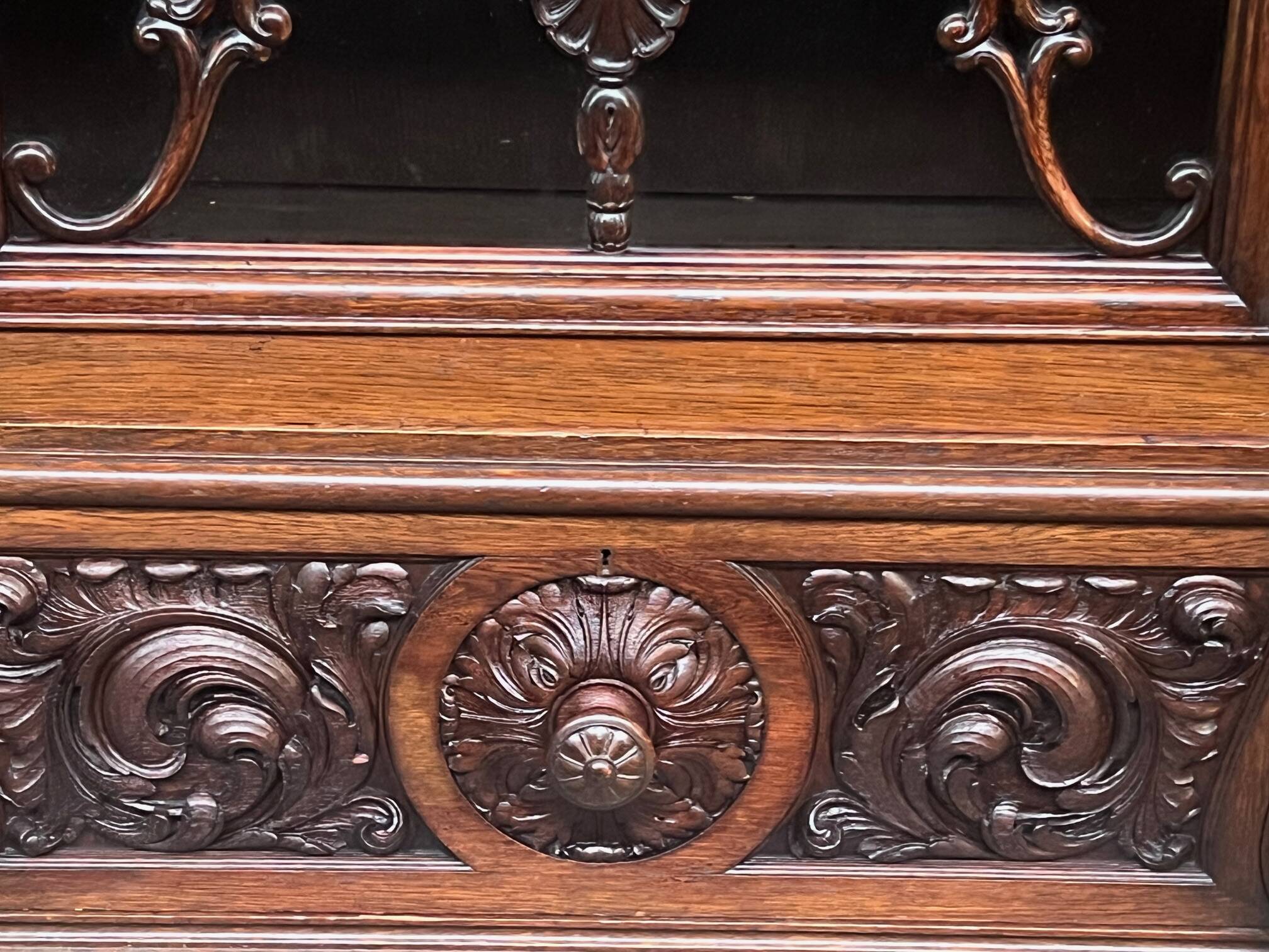 Neo-Renaissance library