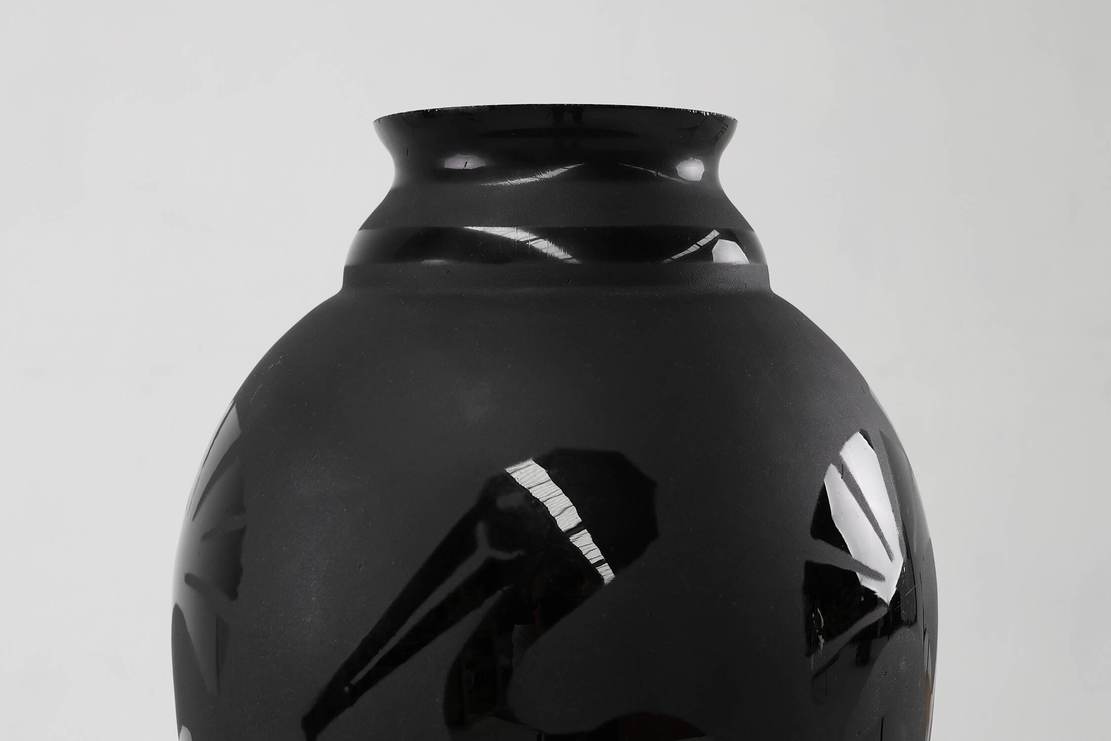 Large vase by Paul Heller and The Boom Glass “De Rupel”, Belgium 1930s