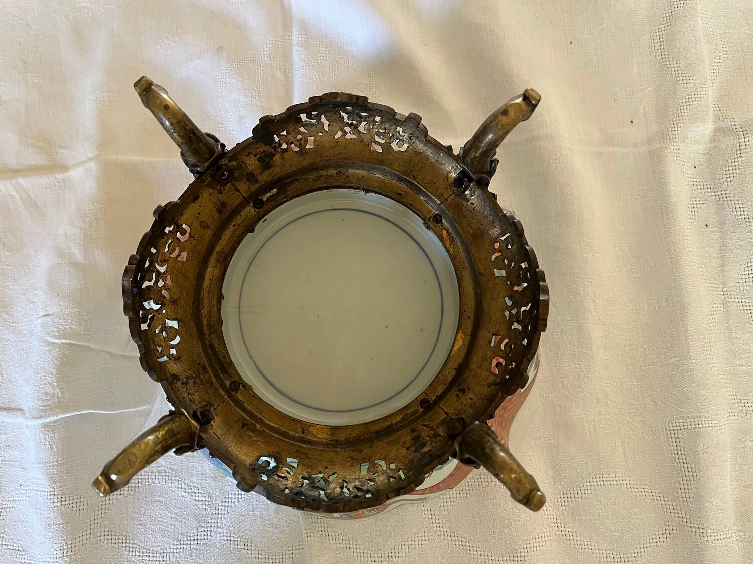 Chinese ceramic cup landscape patterns brass base supported by 4 elephants lai