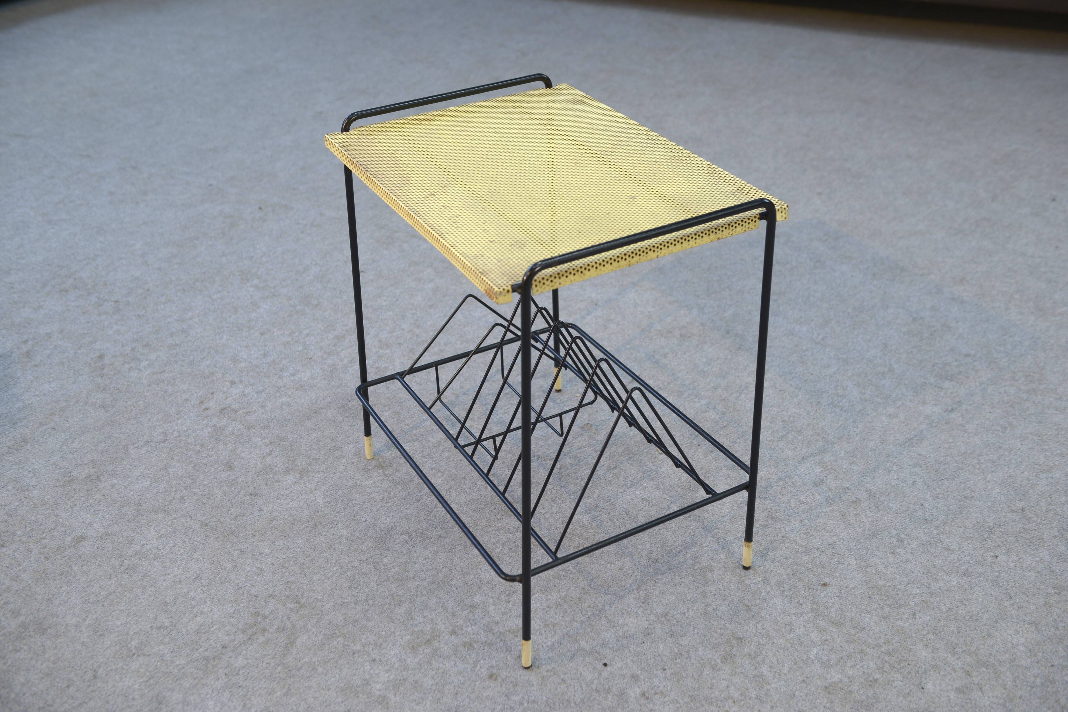 Table d'appoint, porte-vinyles