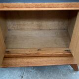 Buffet asymmetrical compass feet