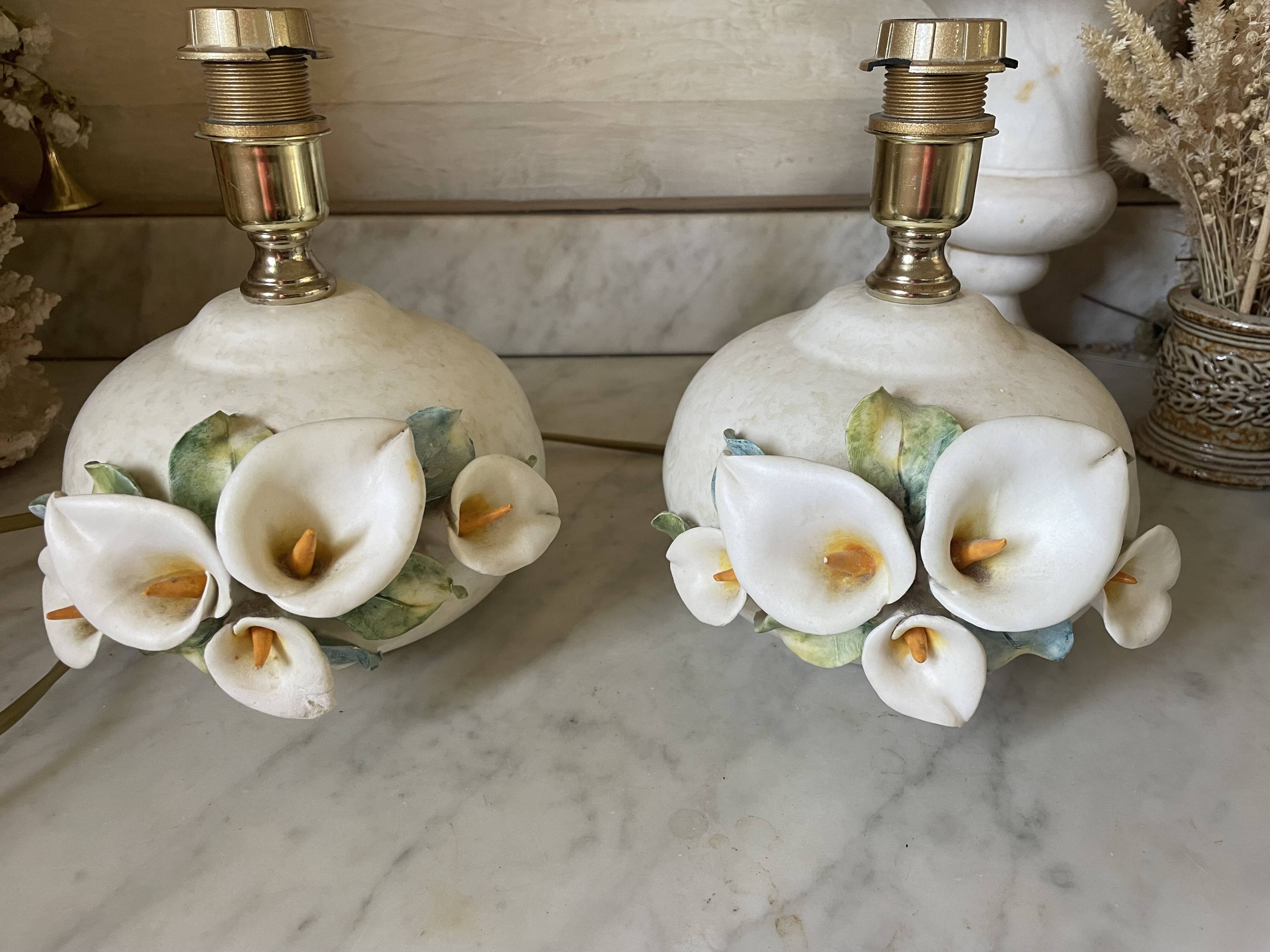 Pair of bedside lamps, vintage floral ceramic by Nazareno Picciotti, Deruta Italie