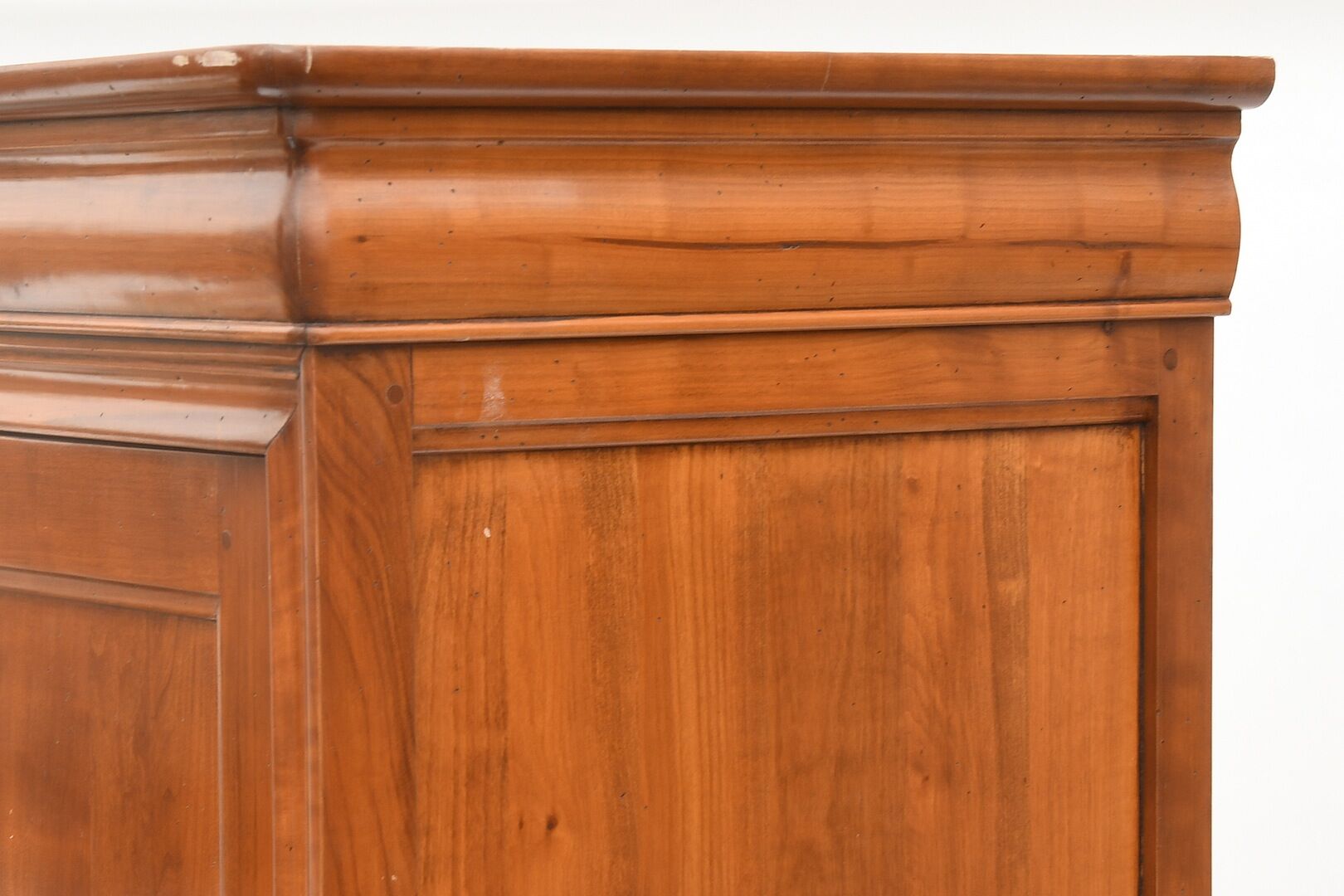 Cherry maker's bonnetière