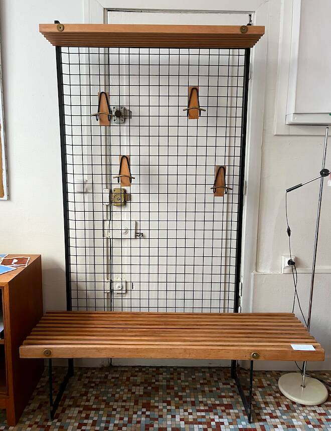 Vintage entrance bench wardrobe