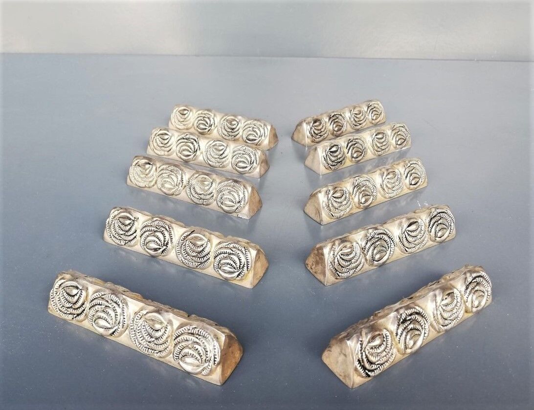 Set of 10 vintage knife holders