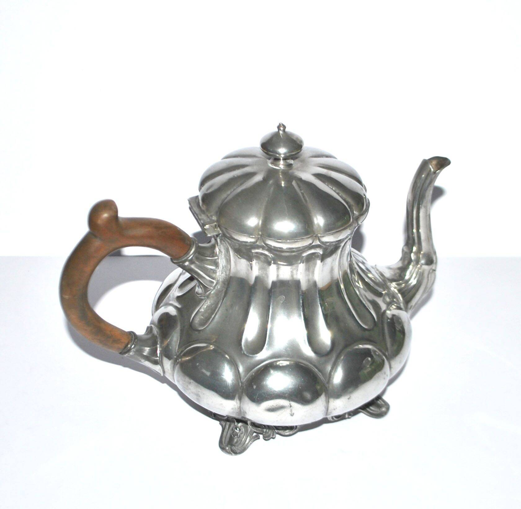 English pewter teapot Sheffield goldsmith Shaw & Fischer 1900