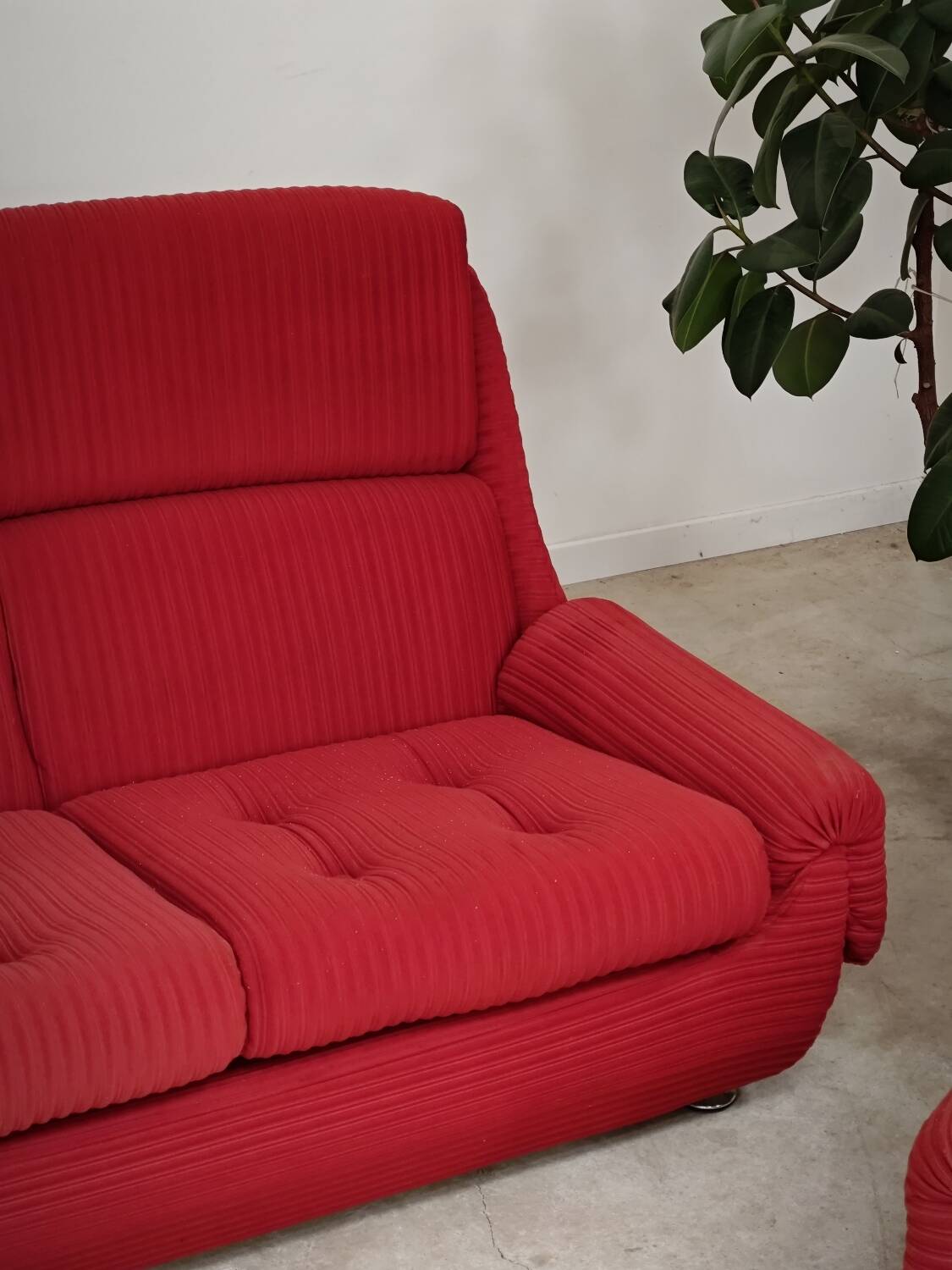 Complete red salon jitona style atlantis space age 1970