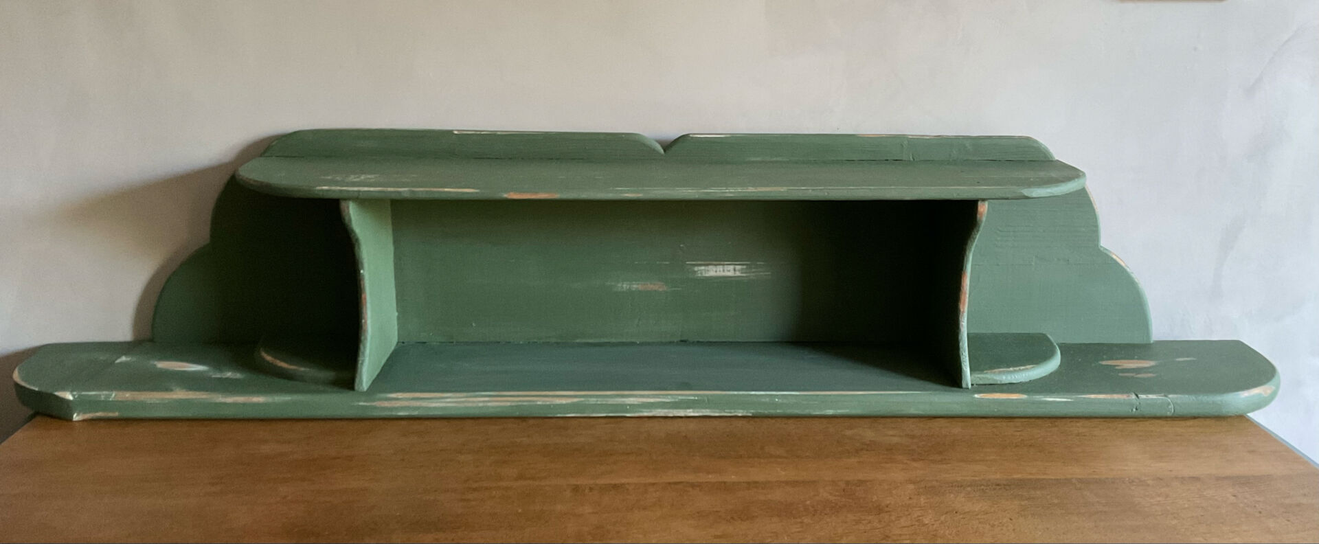 Wall shelf