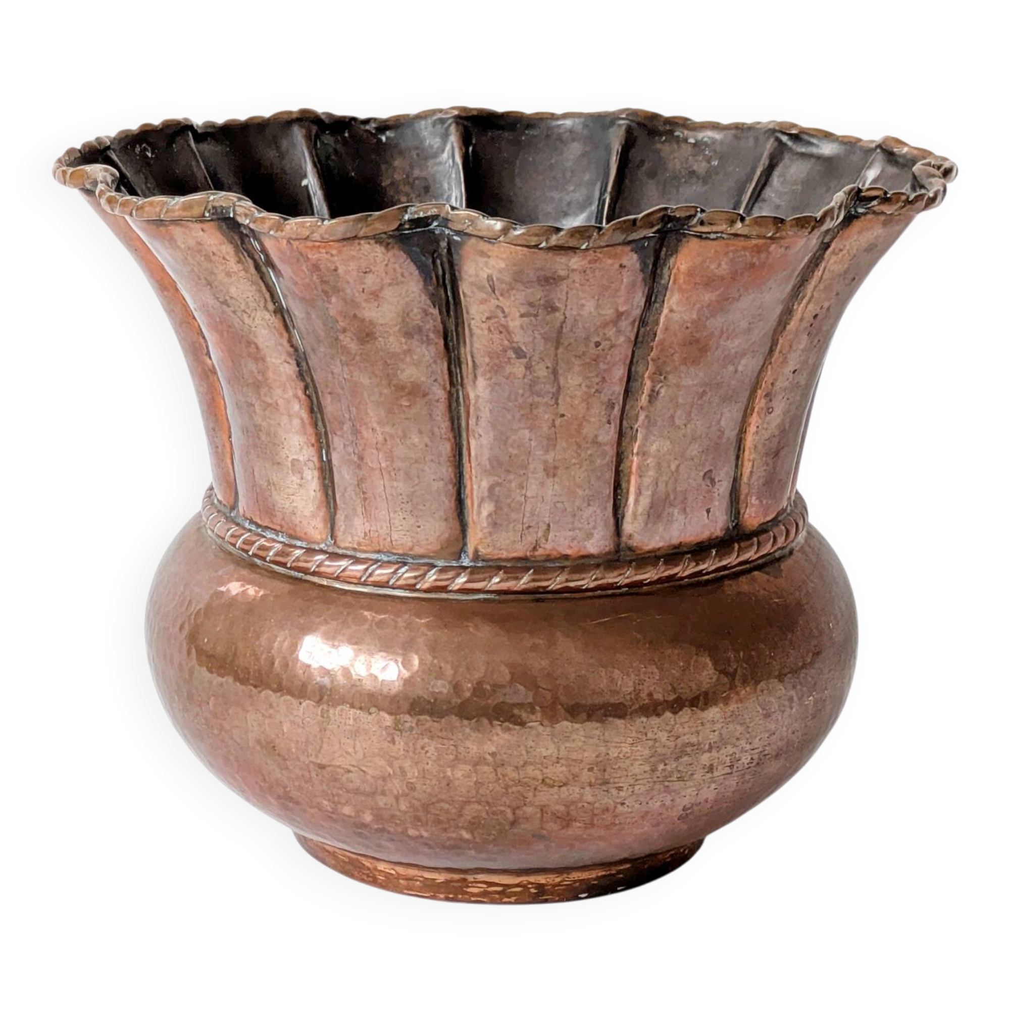 Vintage Italian hammered copper plant pot