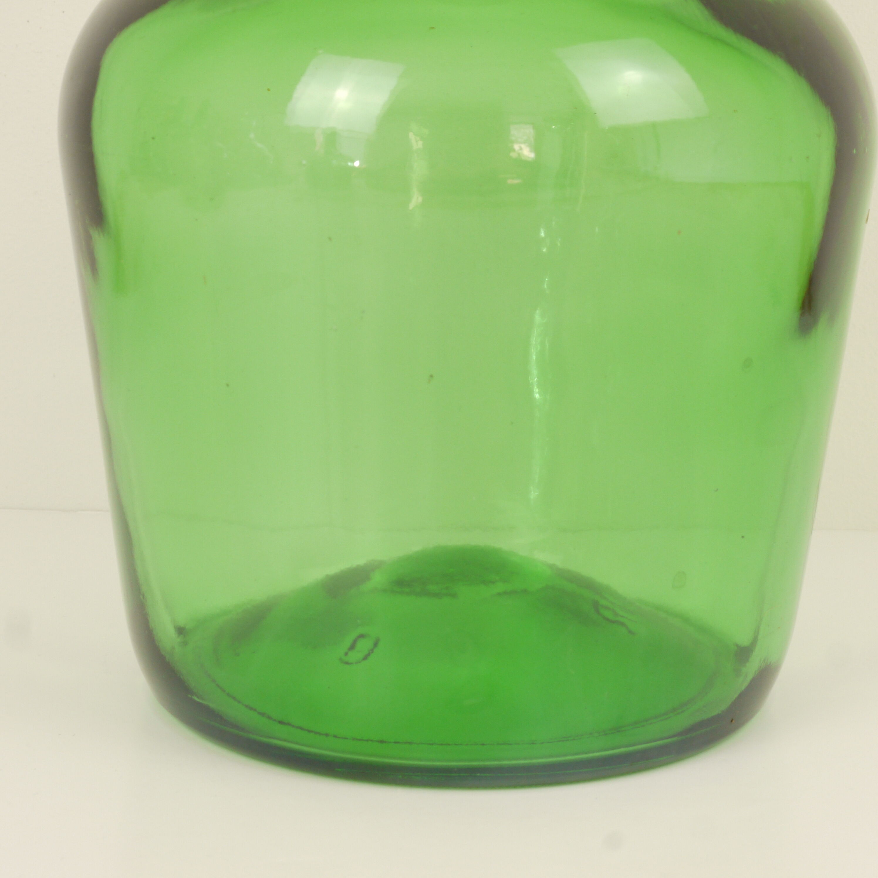 Green demijohn 2L